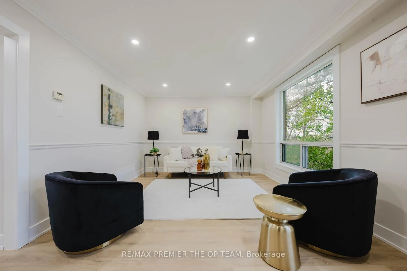 Photo 33 of 22 Henderson Drive, Aurora, Aurora Highlands — HOMEH