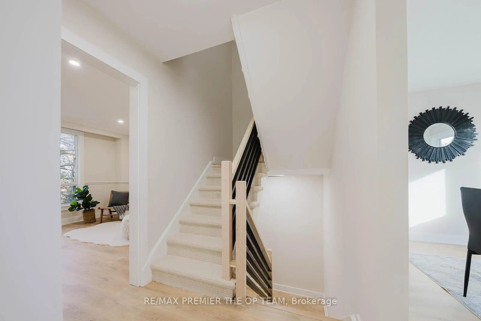 Photo 36 of 22 Henderson Drive, Aurora, Aurora Highlands — HOMEH
