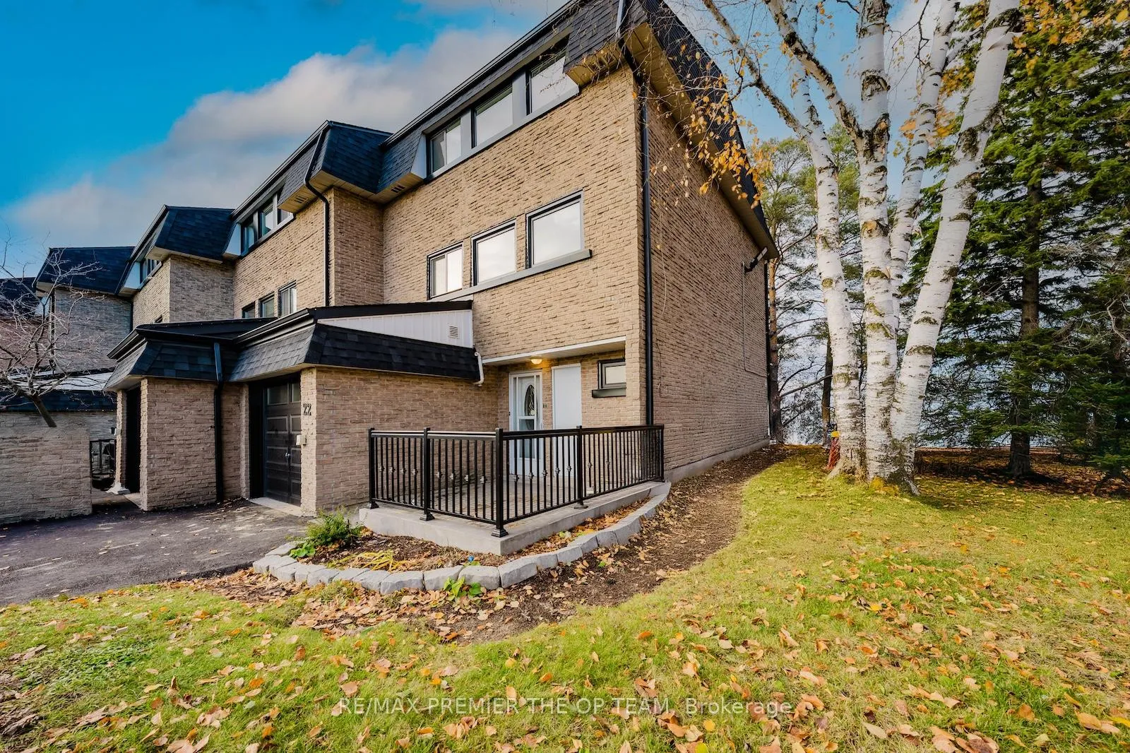 Photo 43 of 22 Henderson Drive, Aurora, Aurora Highlands — HOMEH