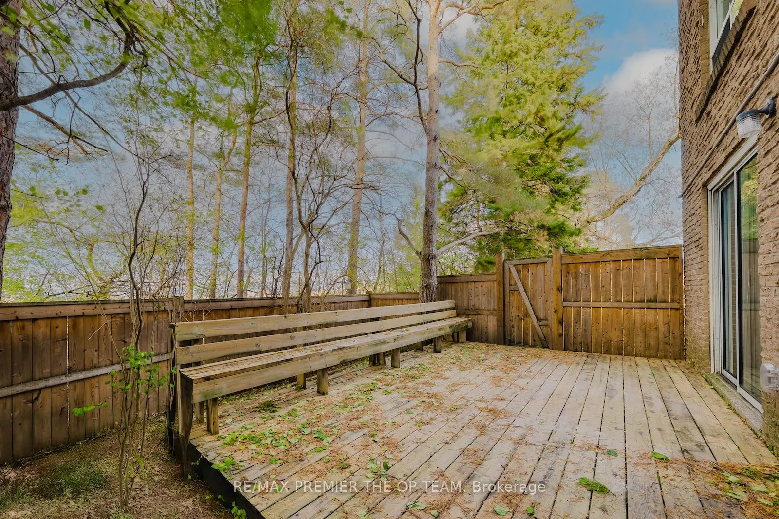 Photo 44 of 22 Henderson Drive, Aurora, Aurora Highlands — HOMEH