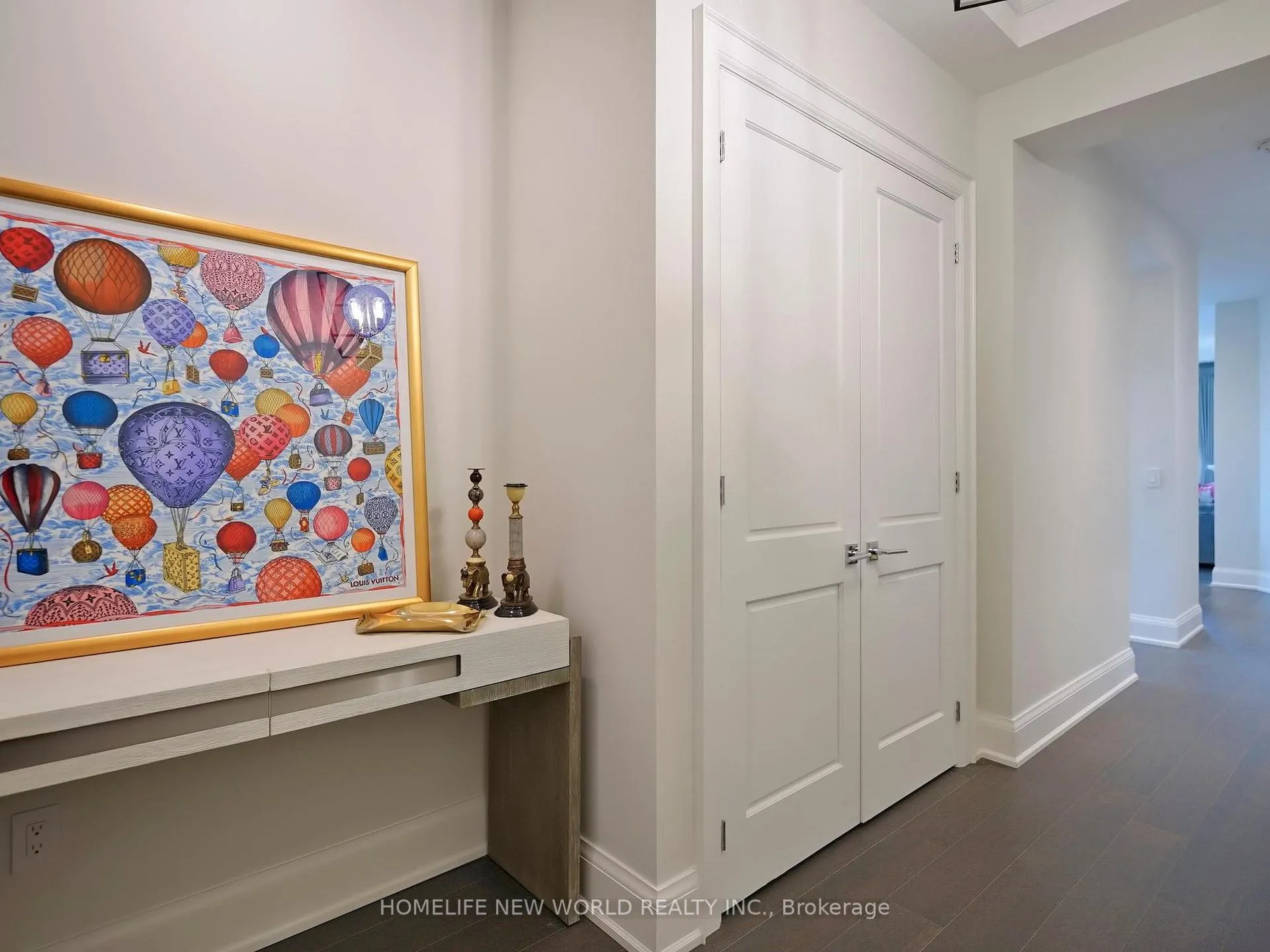 Photo 3 of Unit 401, 208 Main St. Unionville, Markham, Unionville — HOMEH