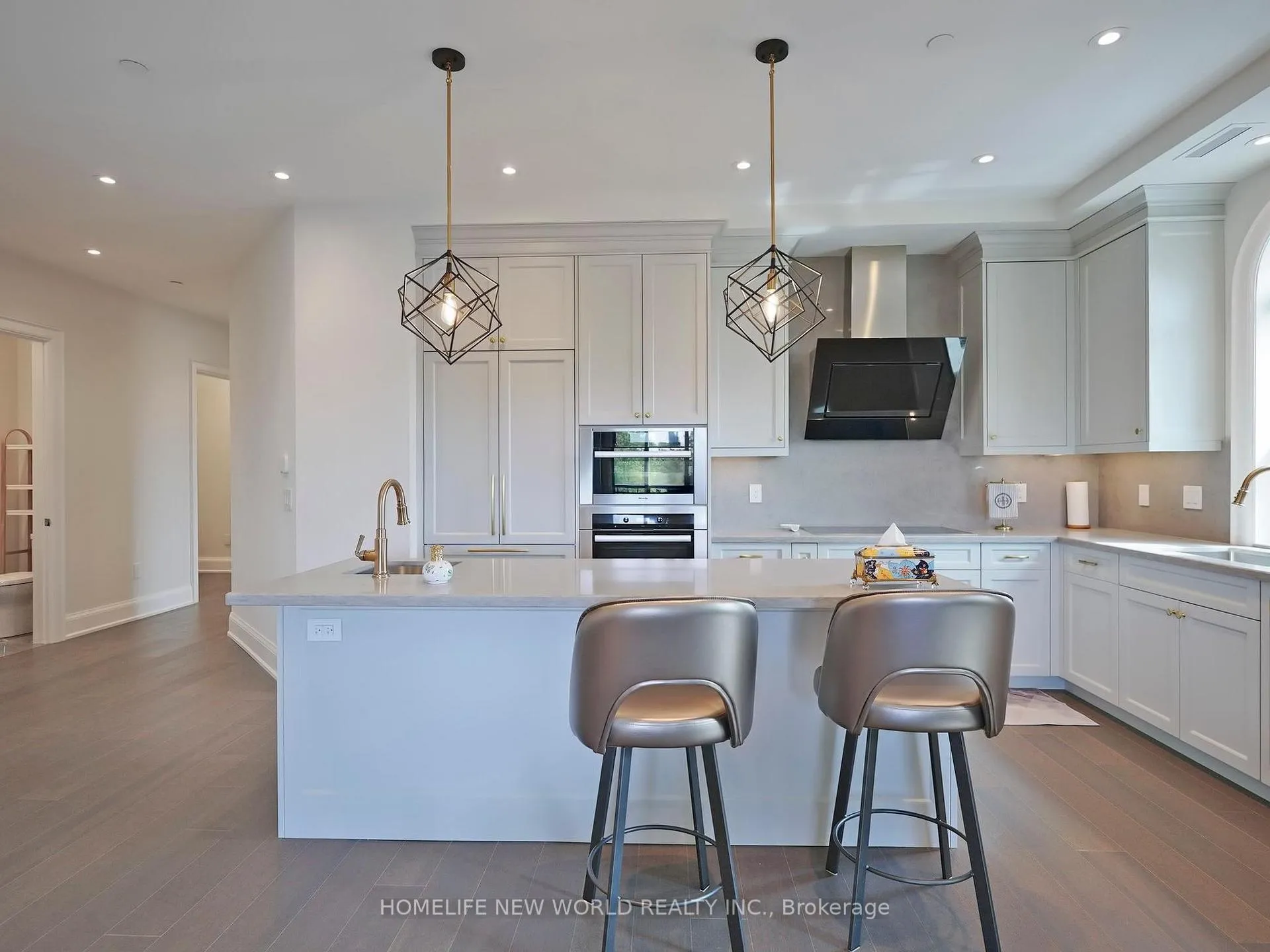 Photo 8 of Unit 401, 208 Main St. Unionville, Markham, Unionville — HOMEH