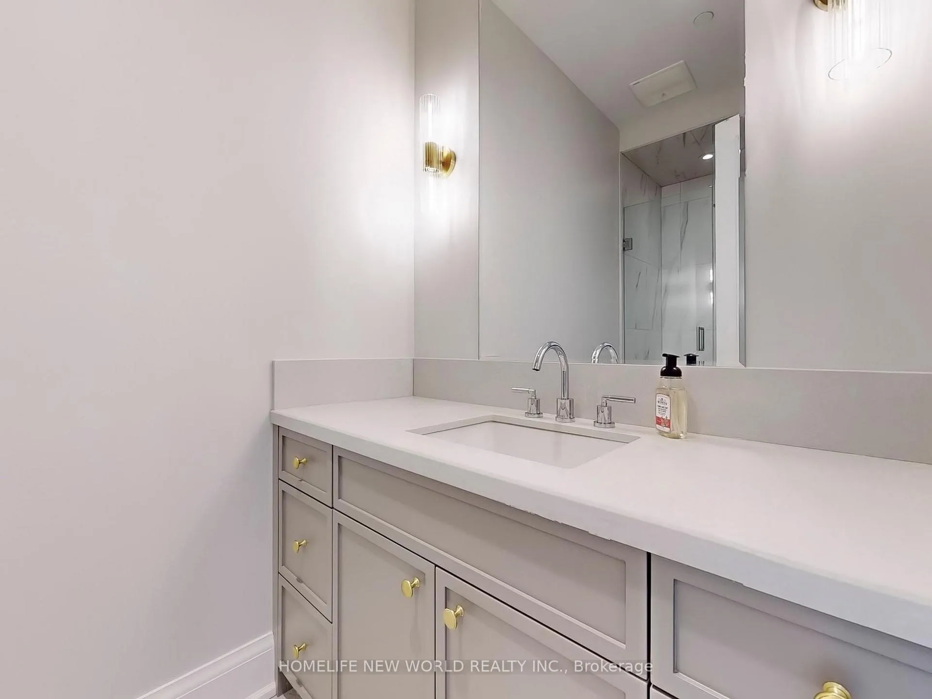 Photo 19 of Unit 401, 208 Main St. Unionville, Markham, Unionville — HOMEH