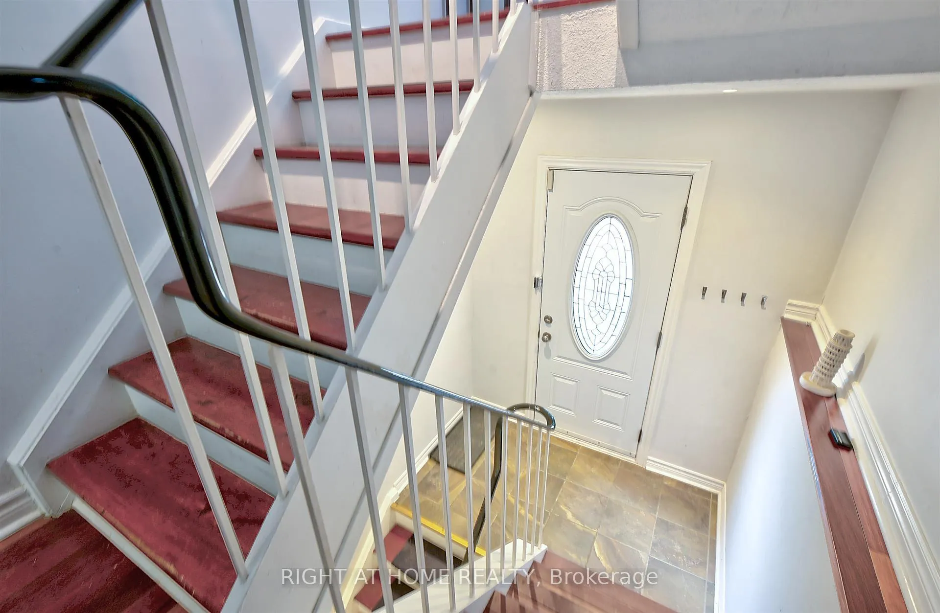 Photo 8 of Unit 10, 5878 Montevideo Road, Mississauga, Meadowvale — HOMEH