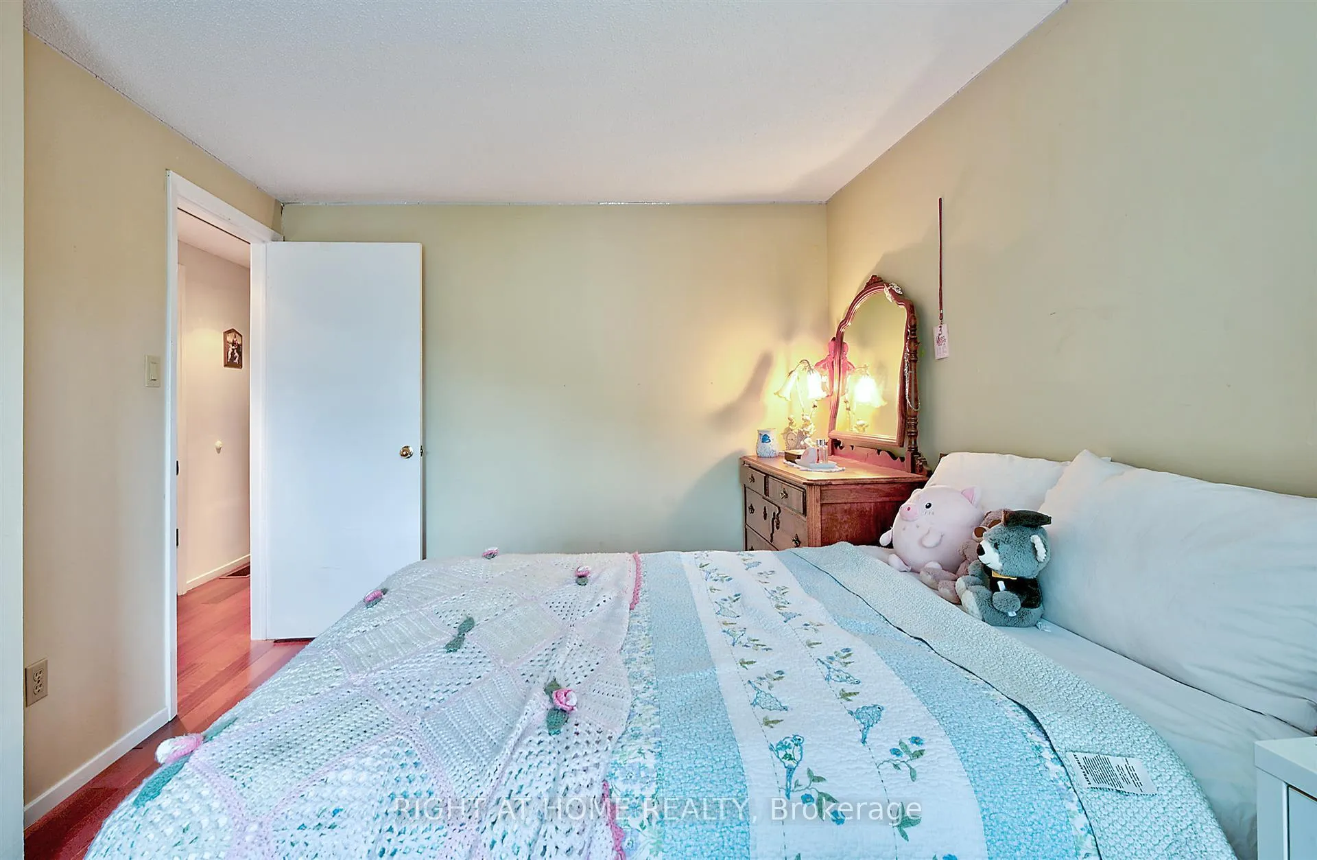 Photo 14 of Unit 10, 5878 Montevideo Road, Mississauga, Meadowvale — HOMEH