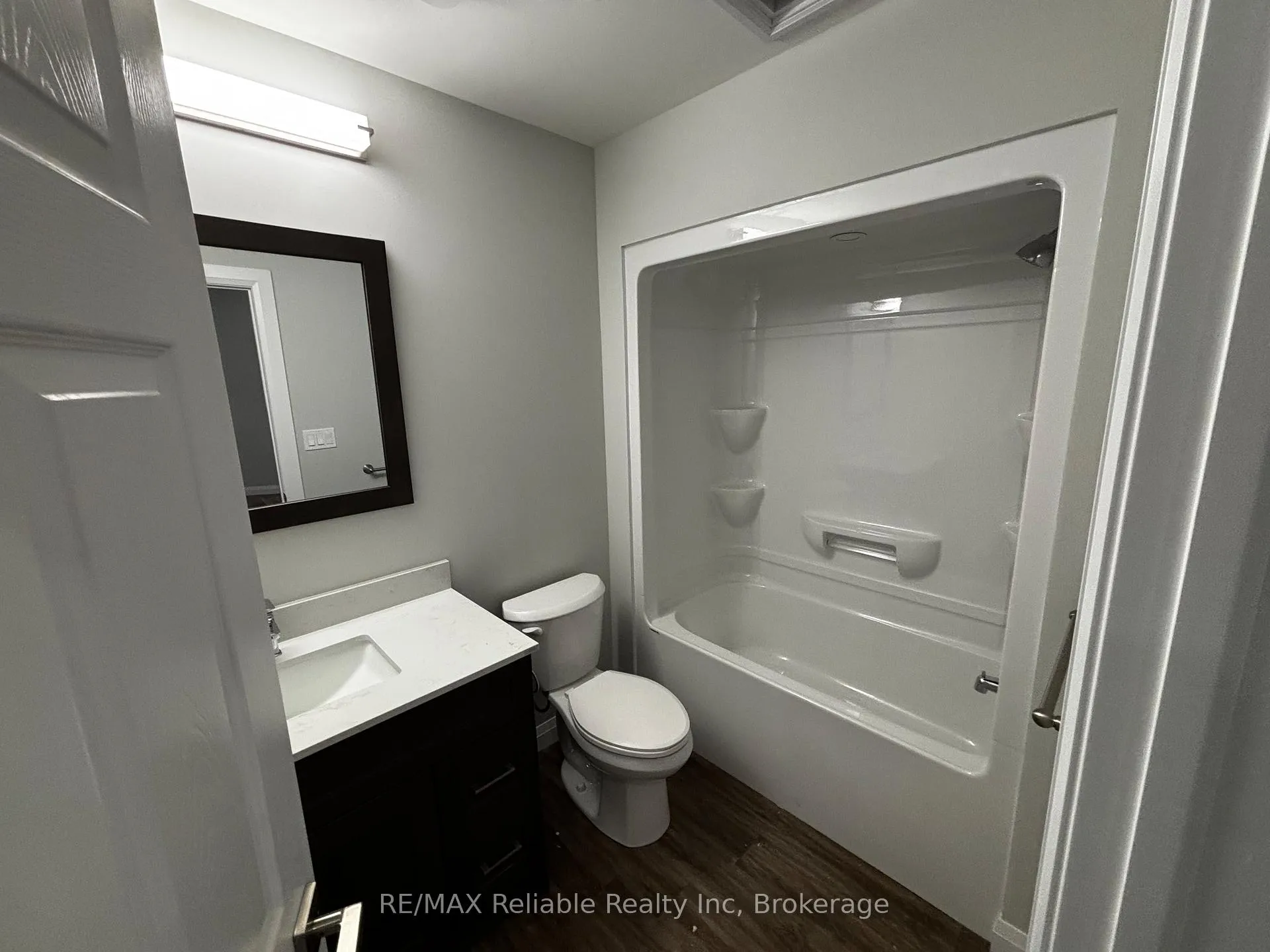 Photo 6 of Unit 201, 24 Albert Street, Central Huron, Clinton — HOMEH