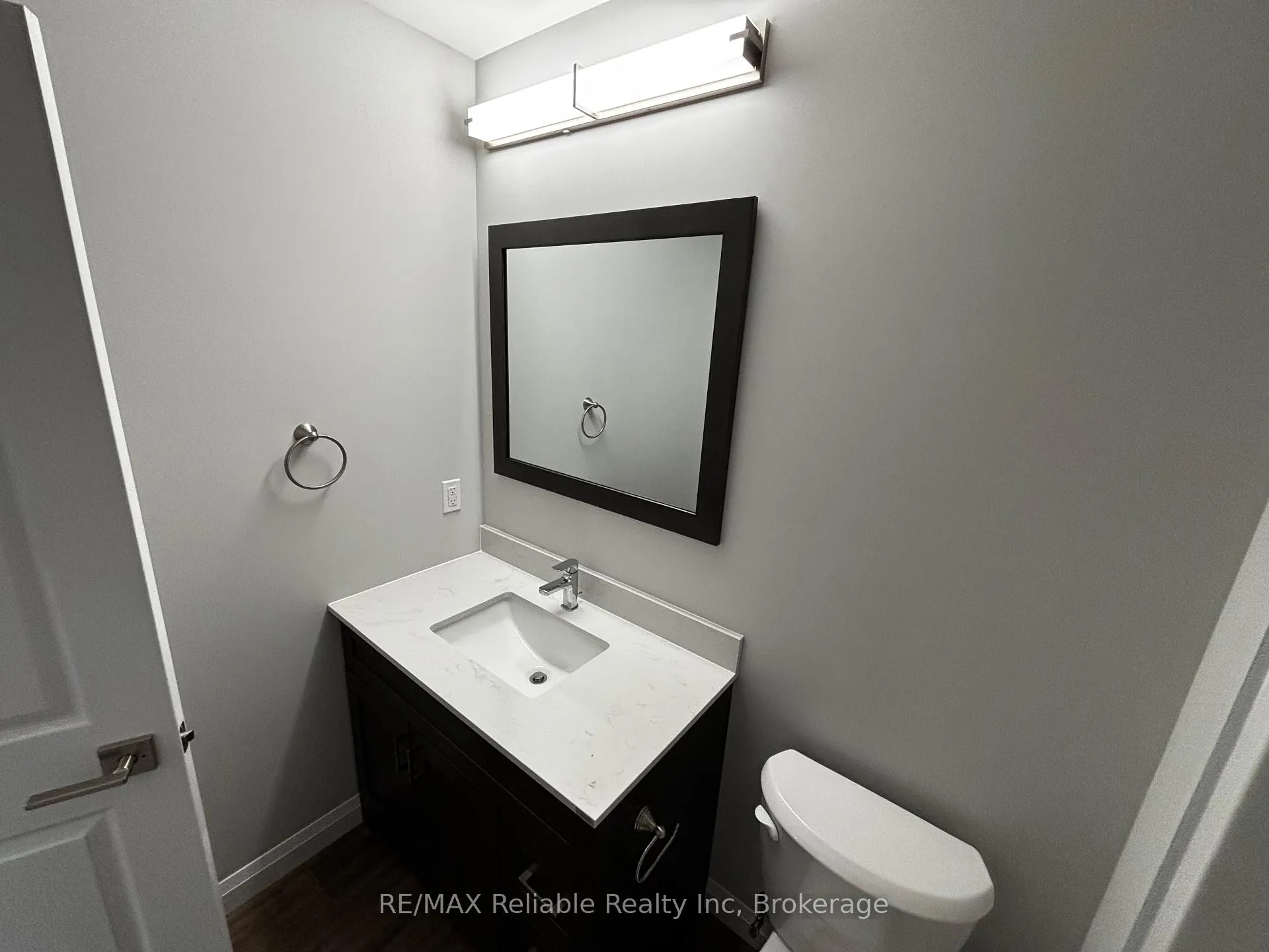 Photo 7 of Unit 201, 24 Albert Street, Central Huron, Clinton — HOMEH