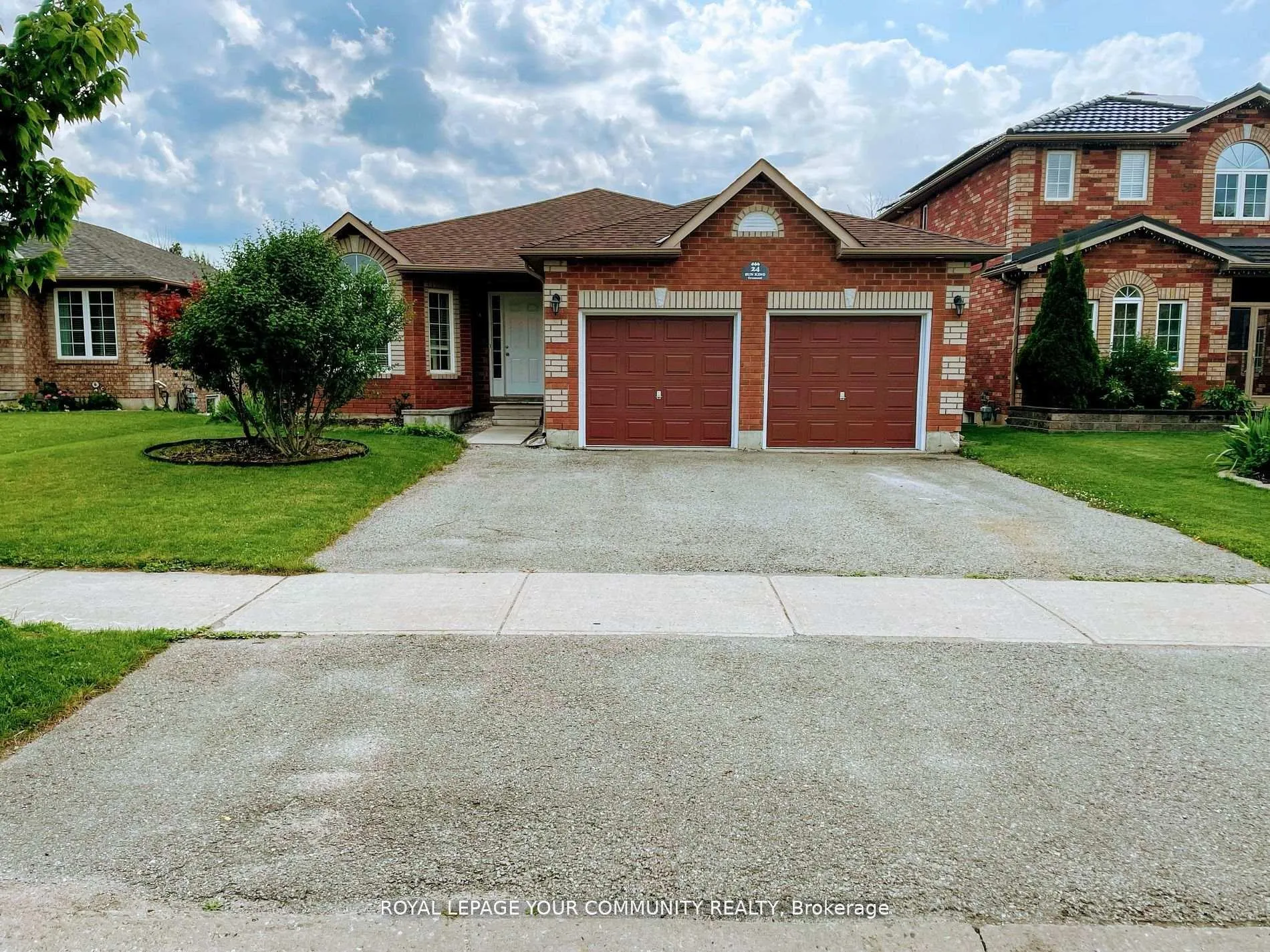 Photo 2 of Unit Main Floor, 24 Sun King Crescent, Barrie, Innis-Shore — HOMEH