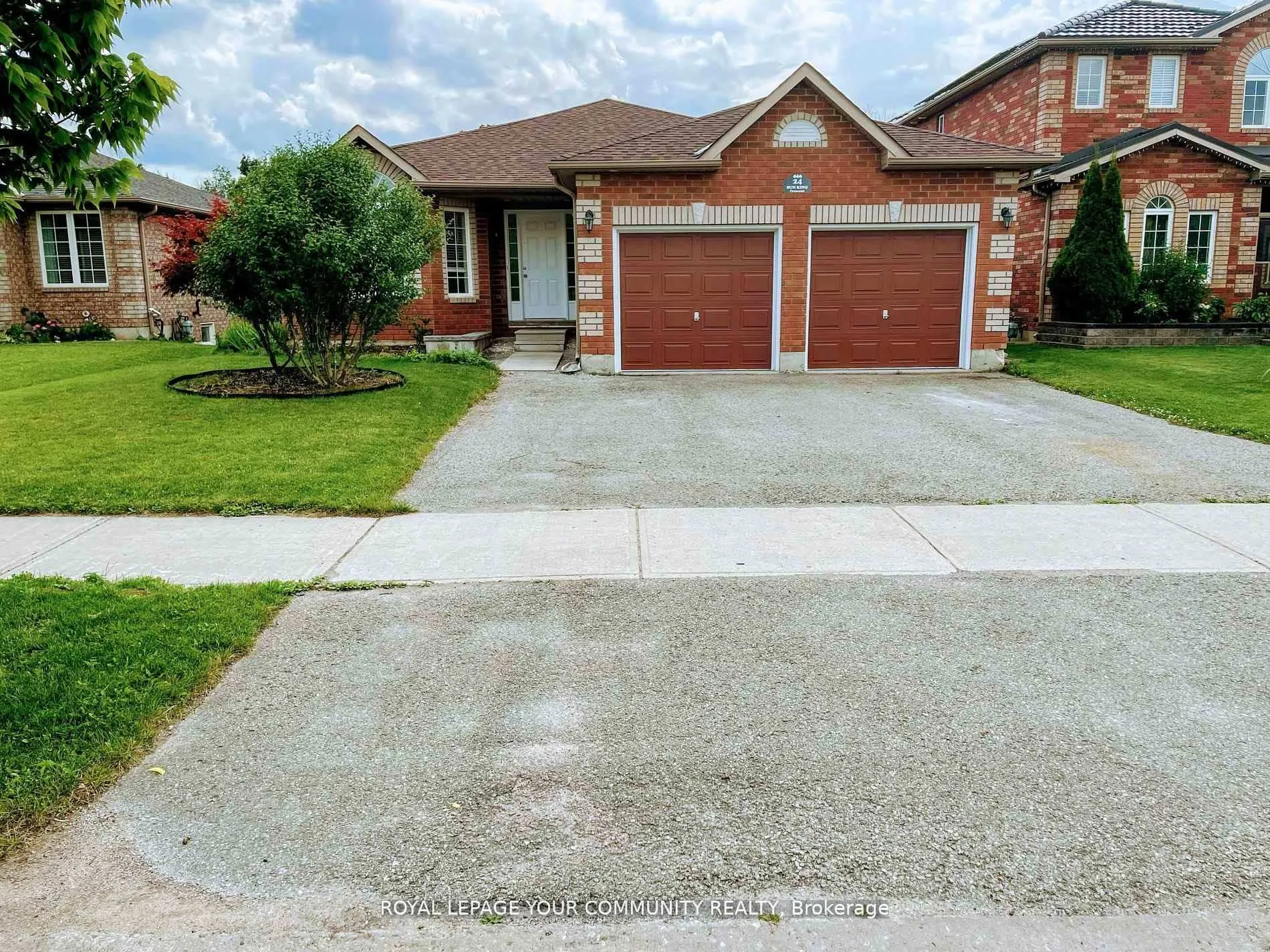 Photo 3 of Unit Main Floor, 24 Sun King Crescent, Barrie, Innis-Shore — HOMEH
