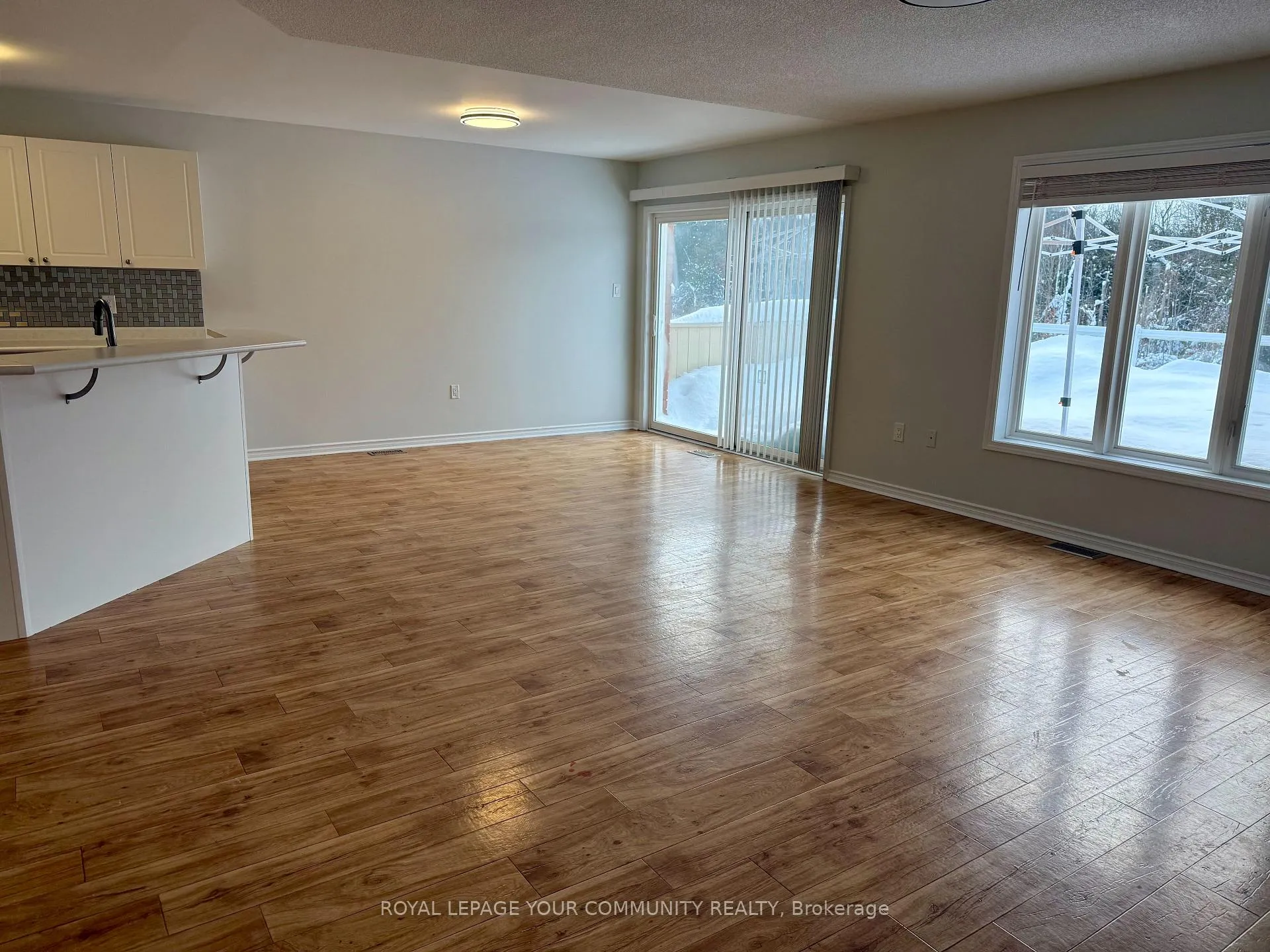 Photo 6 of Unit Main Floor, 24 Sun King Crescent, Barrie, Innis-Shore — HOMEH