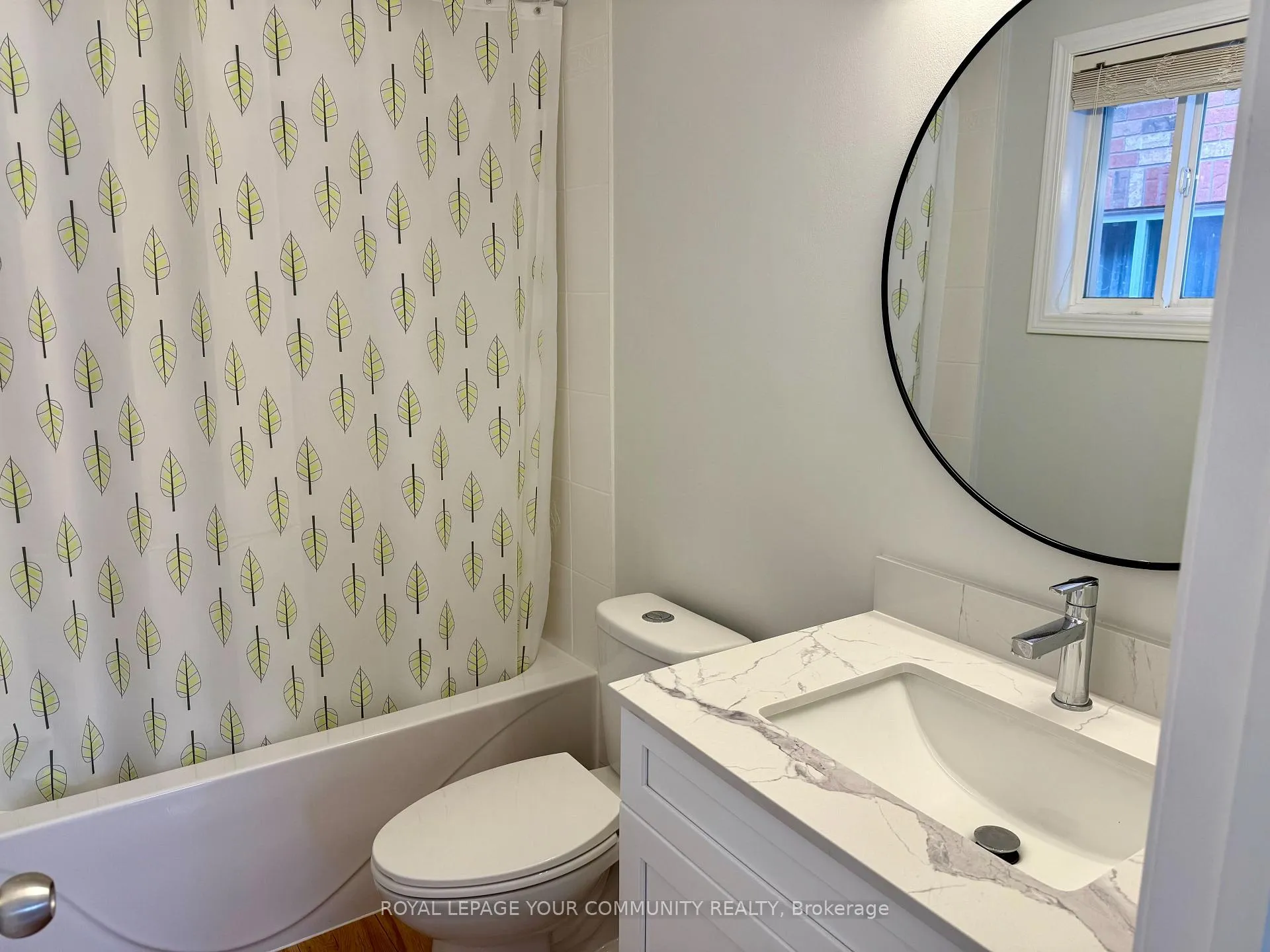 Photo 18 of Unit Main Floor, 24 Sun King Crescent, Barrie, Innis-Shore — HOMEH