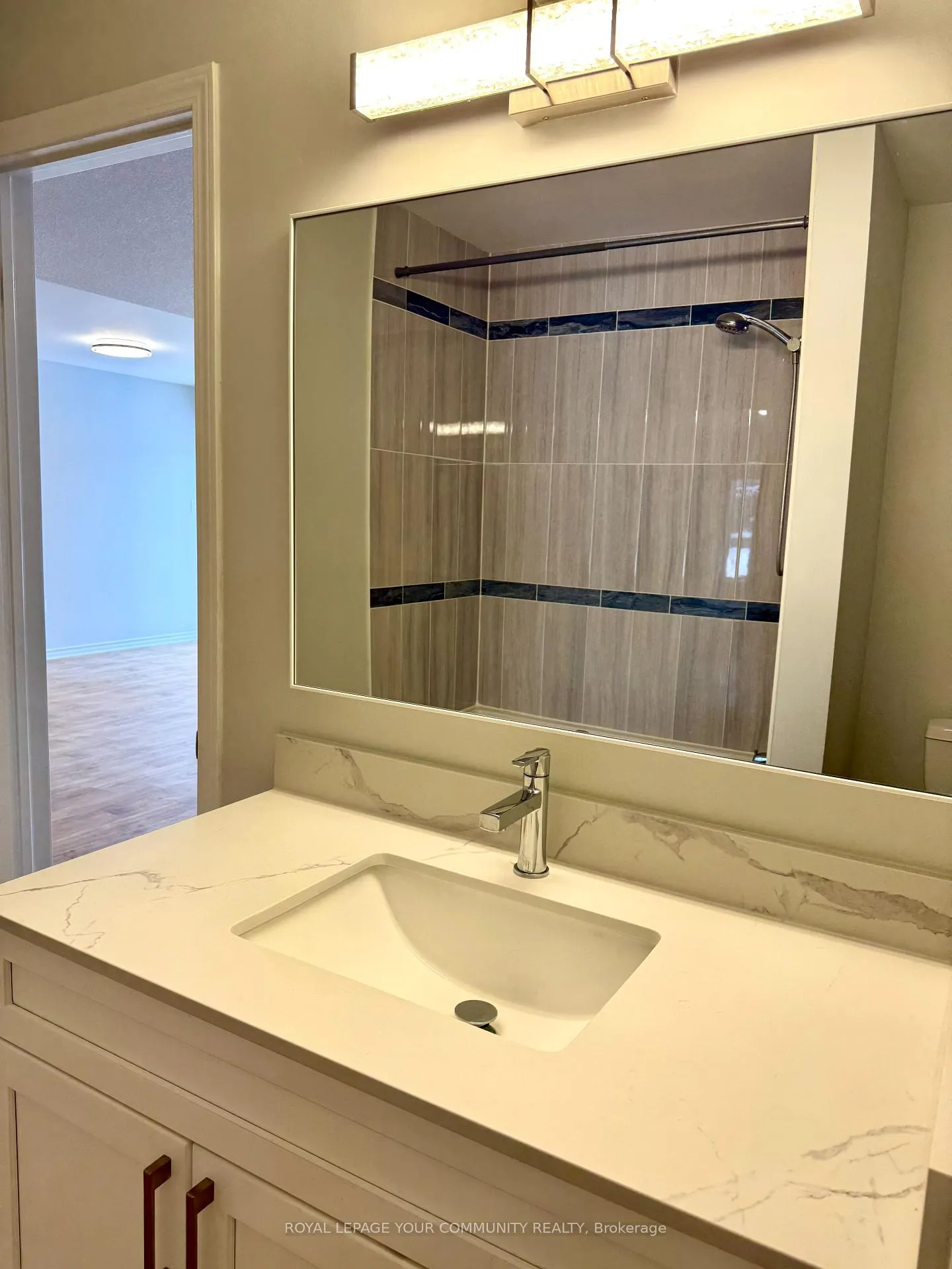 Photo 20 of Unit Main Floor, 24 Sun King Crescent, Barrie, Innis-Shore — HOMEH