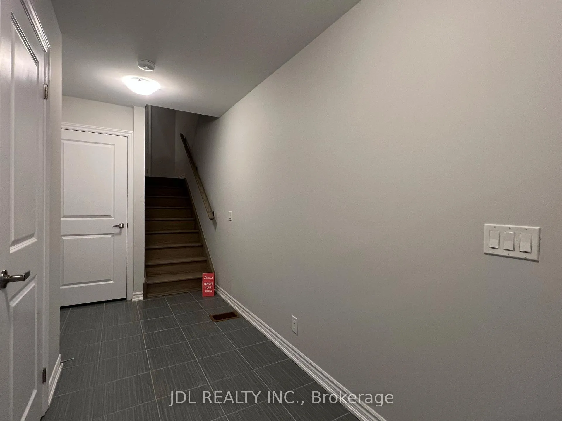 Photo 4 of 28 Gilbert Wright Avenue, Markham, Angus Glen — HOMEH
