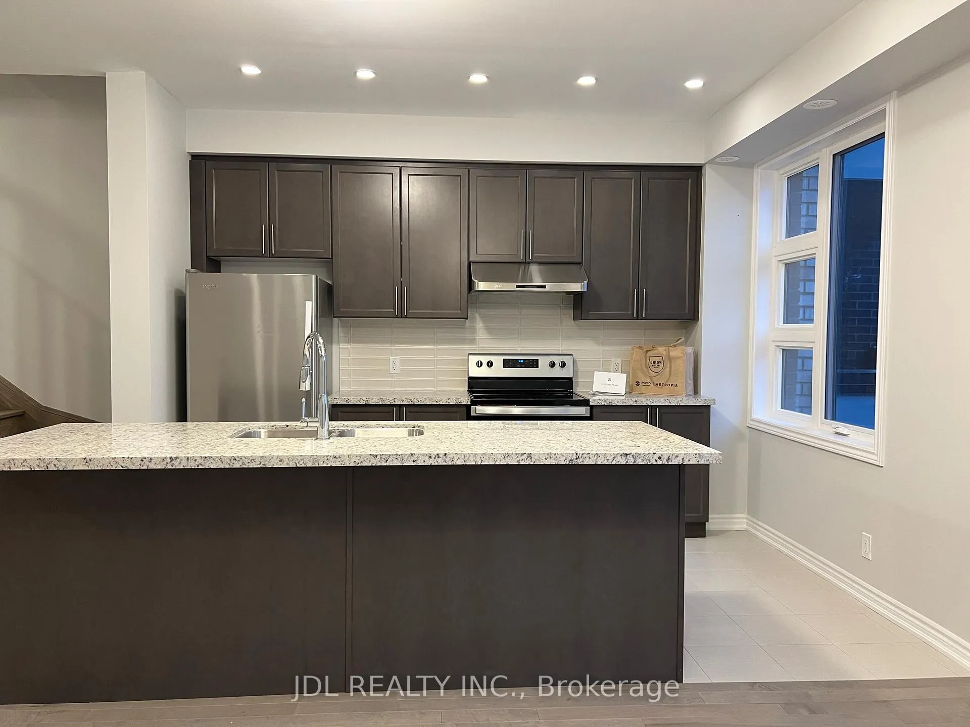 Photo 9 of 28 Gilbert Wright Avenue, Markham, Angus Glen — HOMEH