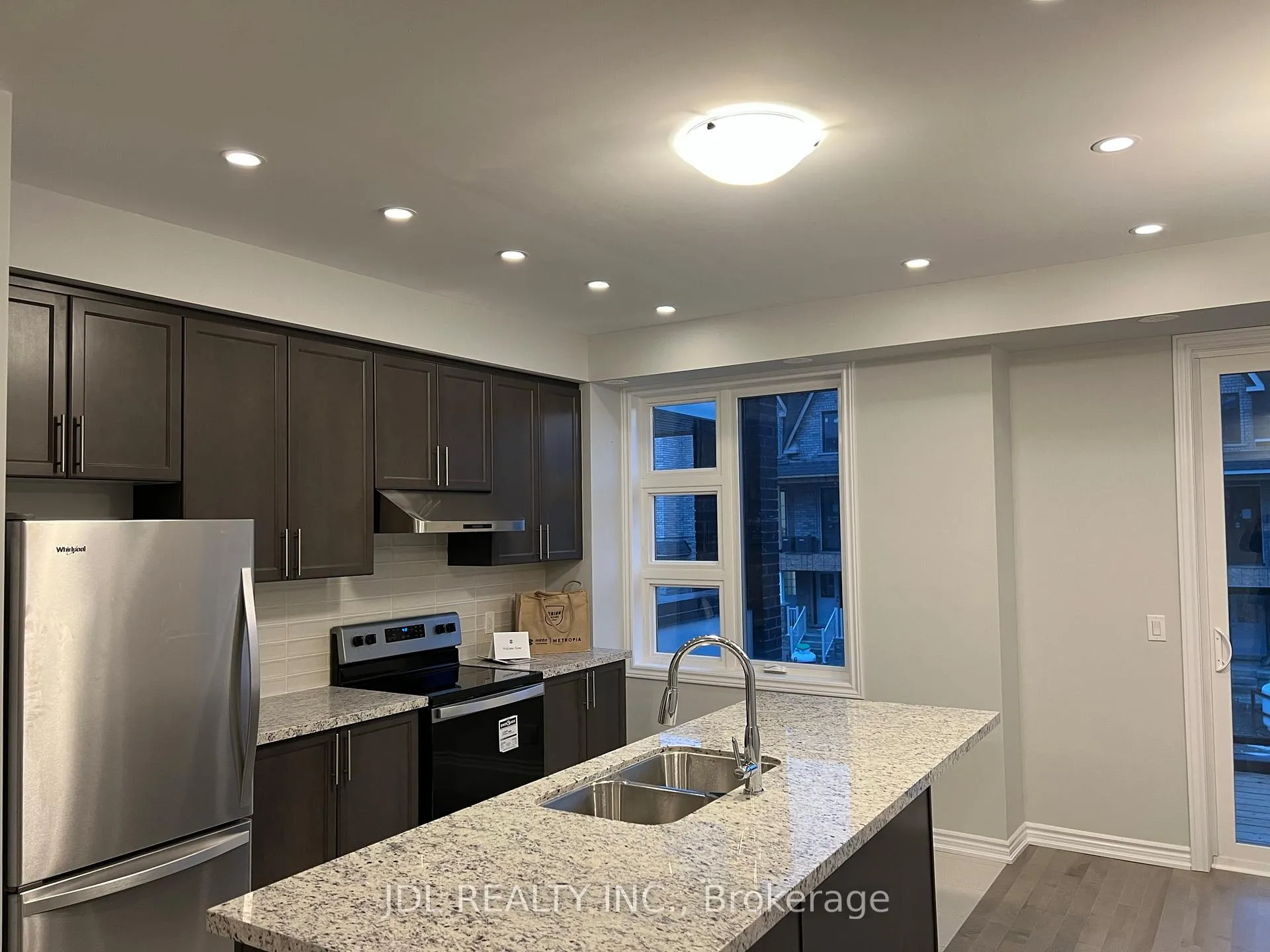 Photo 11 of 28 Gilbert Wright Avenue, Markham, Angus Glen — HOMEH