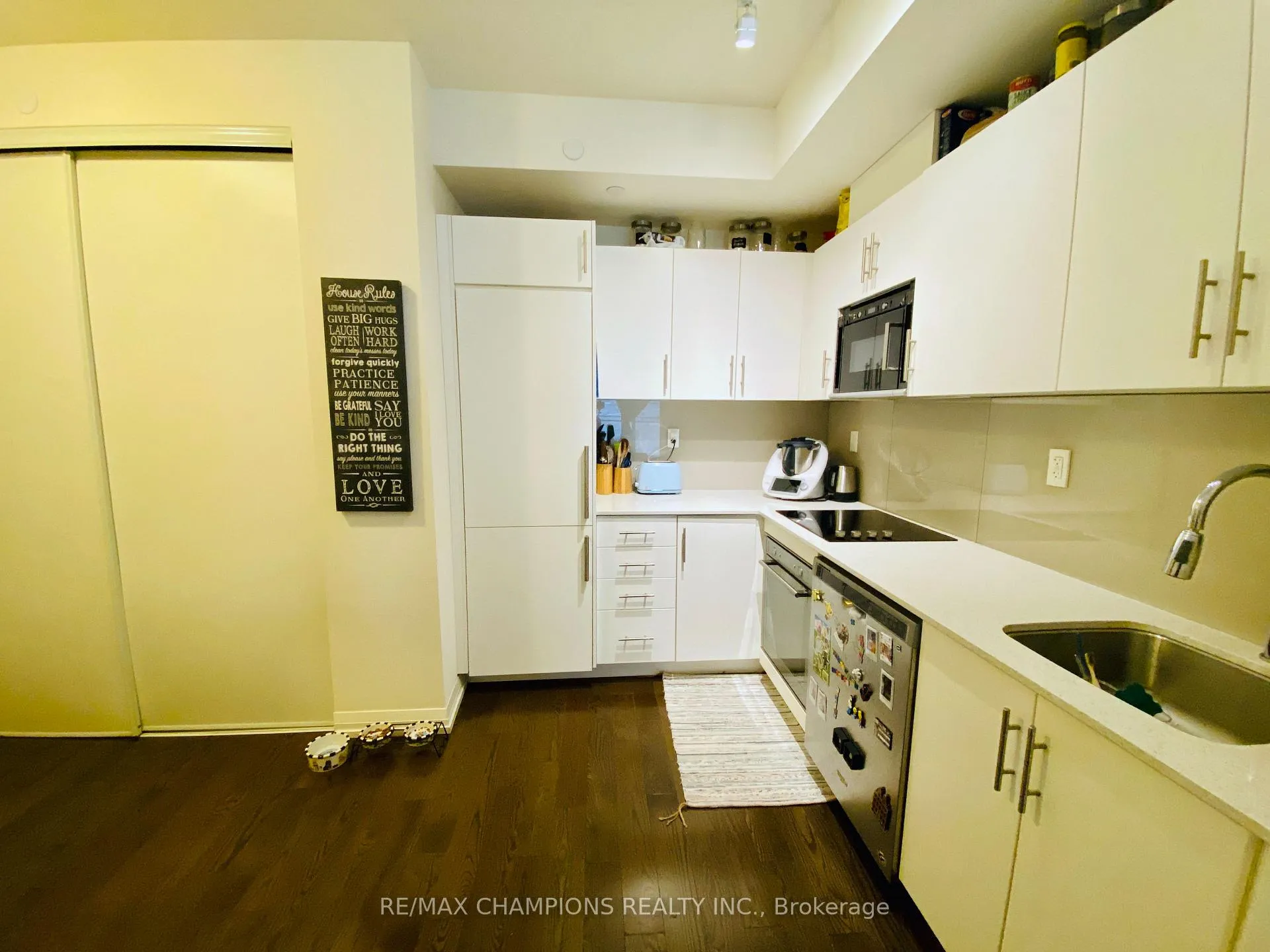 Photo 4 of Unit 523, 460 Adelaide Street E, Toronto, Moss Park — HOMEH