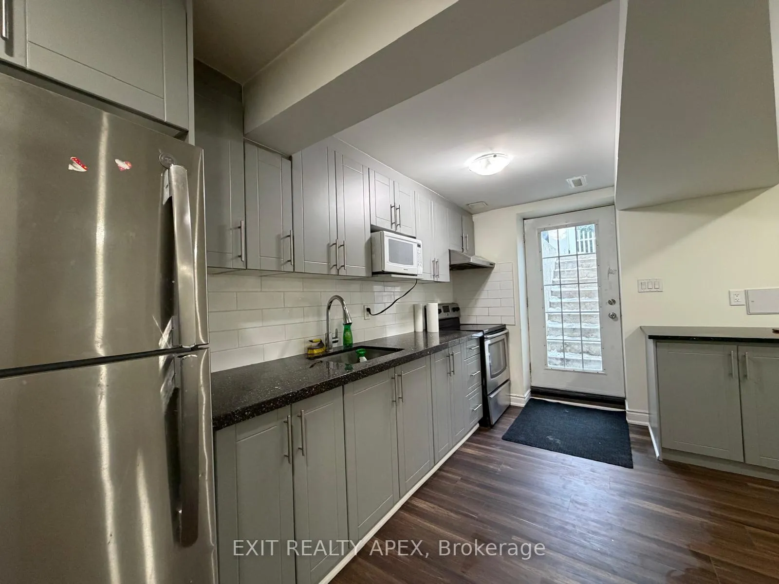 Photo 5 of 78 Fandago (Basement) Drive, Brampton, Credit Valley — HOMEH