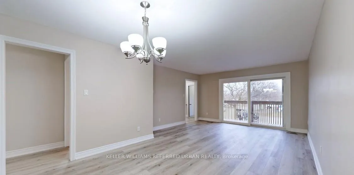 Photo 6 of 133 Manitou Crescent, Brampton, Central Park — HOMEH