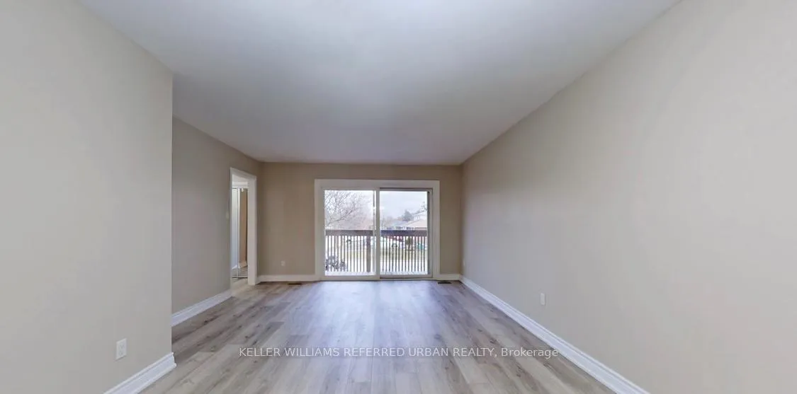 Photo 7 of 133 Manitou Crescent, Brampton, Central Park — HOMEH