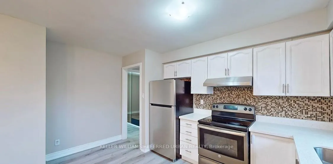 Photo 9 of 133 Manitou Crescent, Brampton, Central Park — HOMEH