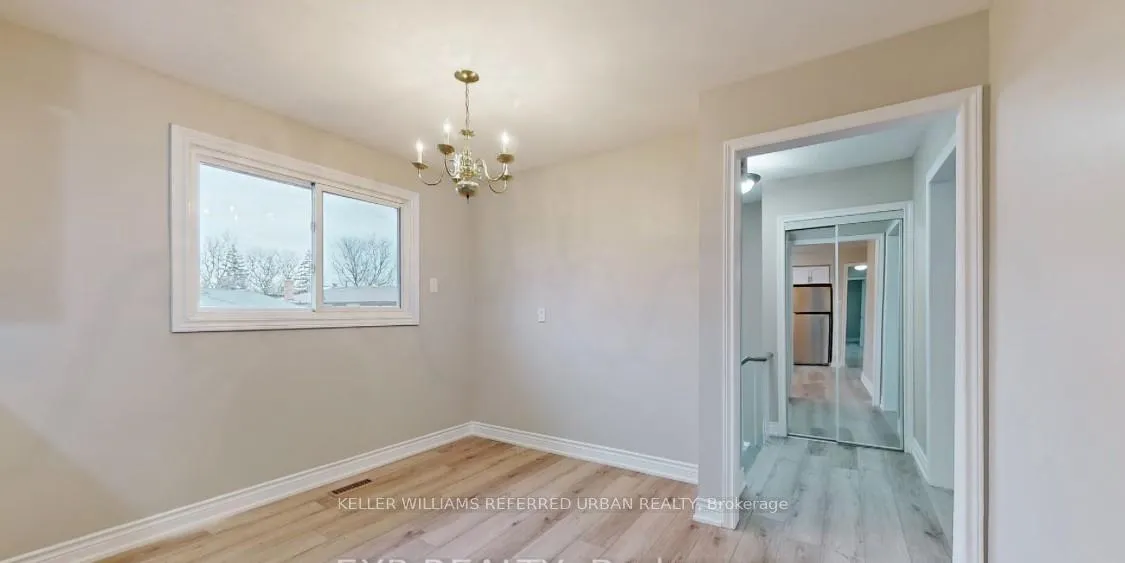Photo 12 of 133 Manitou Crescent, Brampton, Central Park — HOMEH
