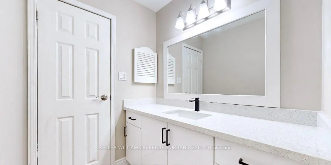 Photo 21 of 133 Manitou Crescent, Brampton, Central Park — HOMEH