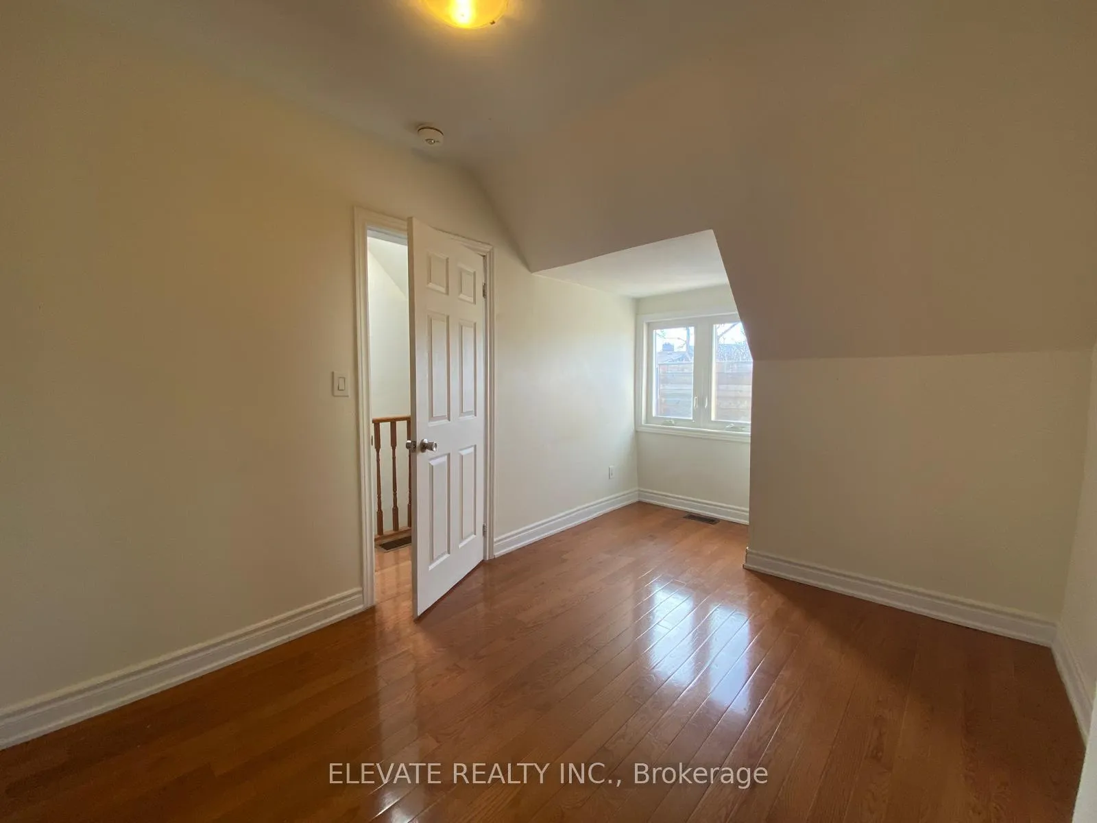 Photo 9 of Unit 2, 446 Crawford Street, Toronto, Palmerston-Little Italy — HOMEH