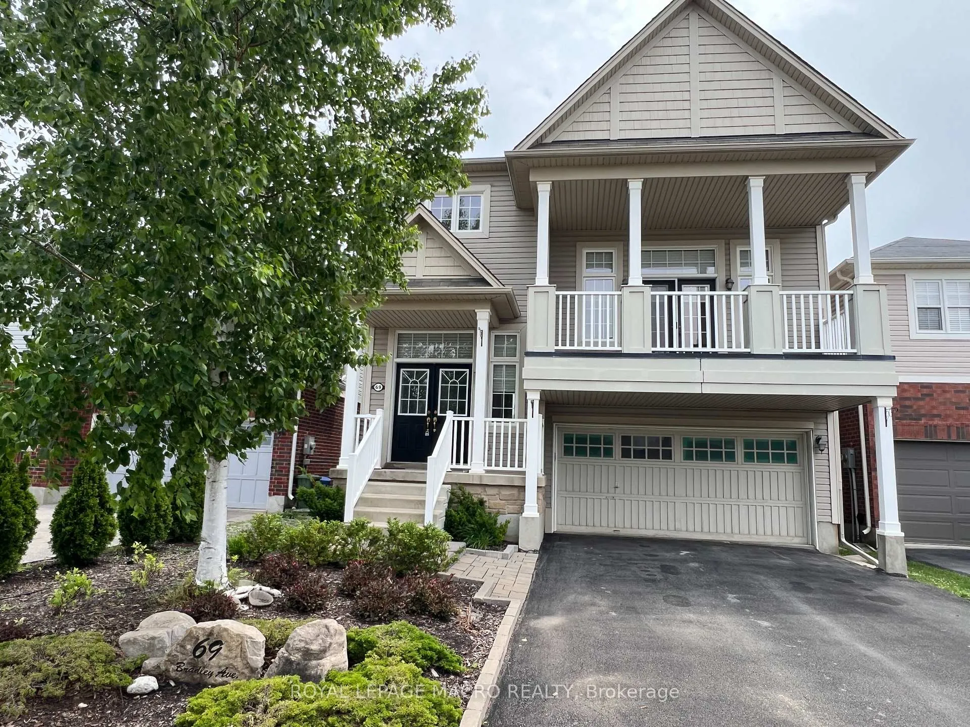 Photo 2 of 69 Bradley Avenue, Hamilton, Binbrook — HOMEH