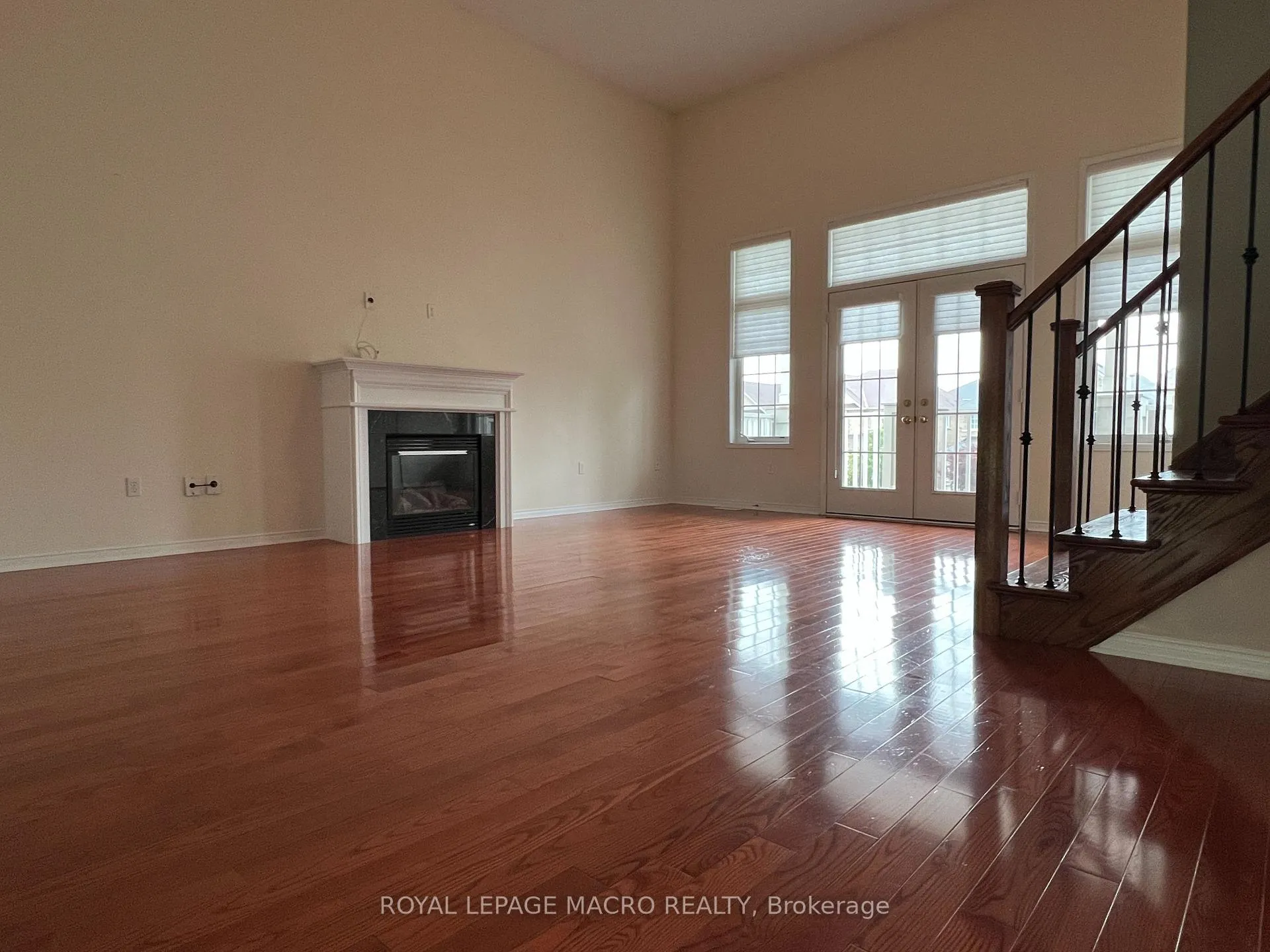 Photo 6 of 69 Bradley Avenue, Hamilton, Binbrook — HOMEH