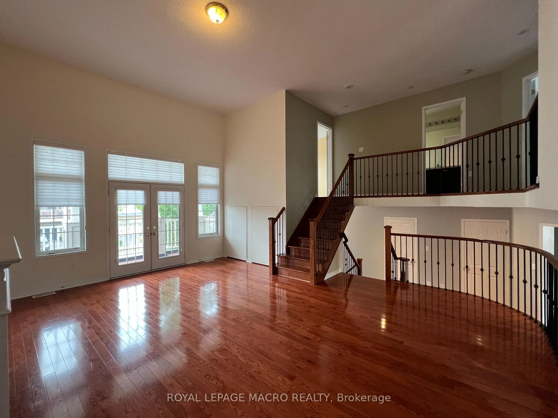 Photo 17 of 69 Bradley Avenue, Hamilton, Binbrook — HOMEH