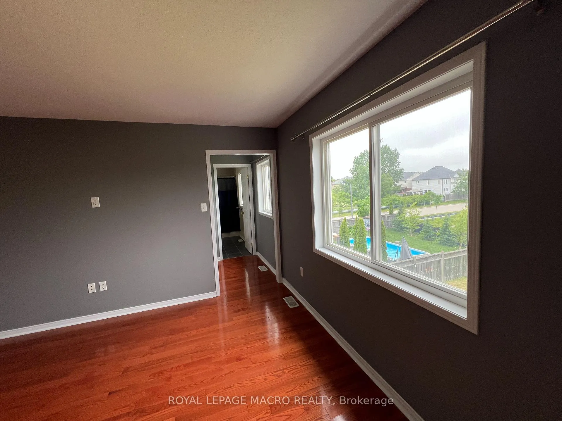 Photo 22 of 69 Bradley Avenue, Hamilton, Binbrook — HOMEH