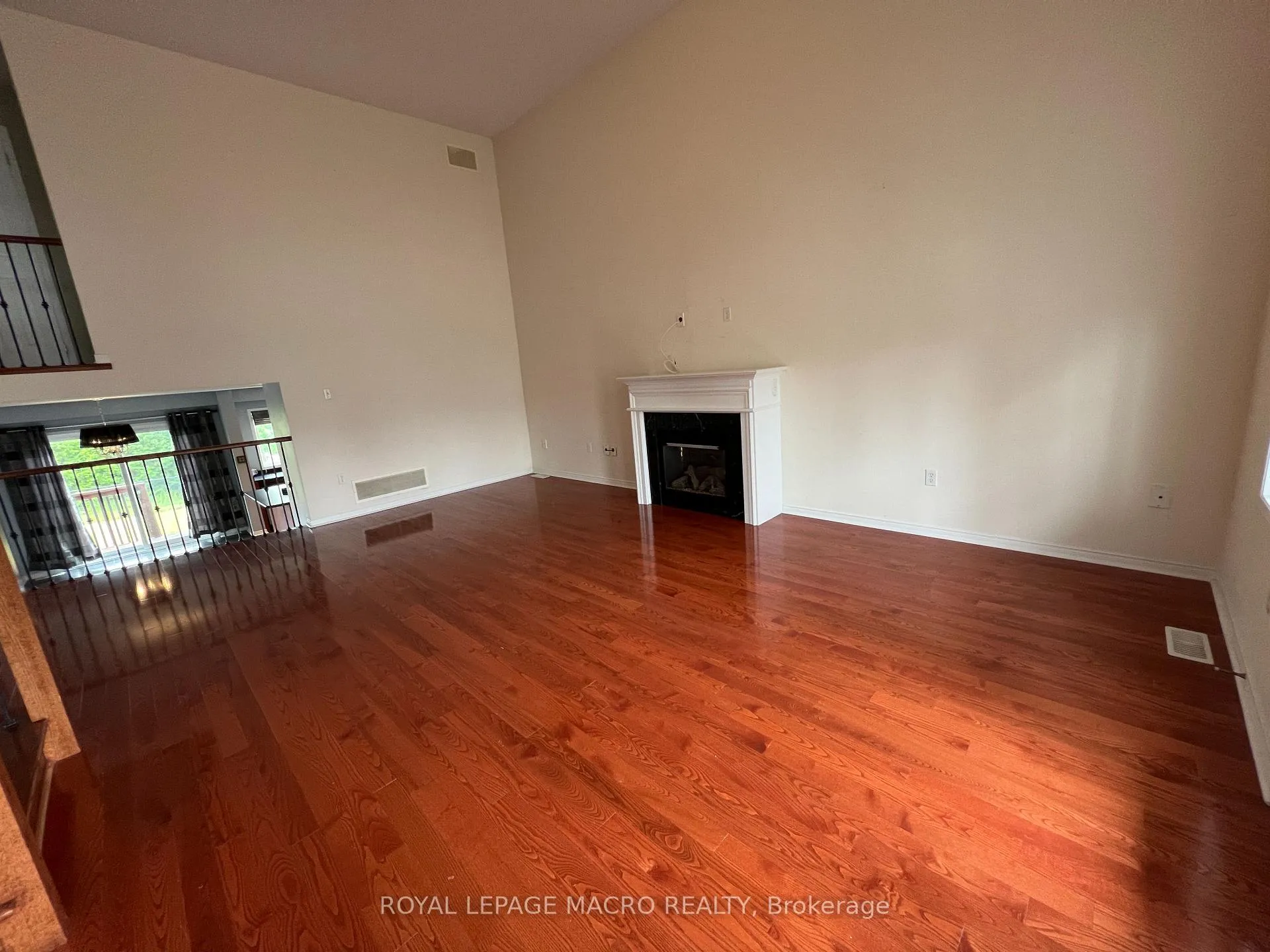 Photo 33 of 69 Bradley Avenue, Hamilton, Binbrook — HOMEH