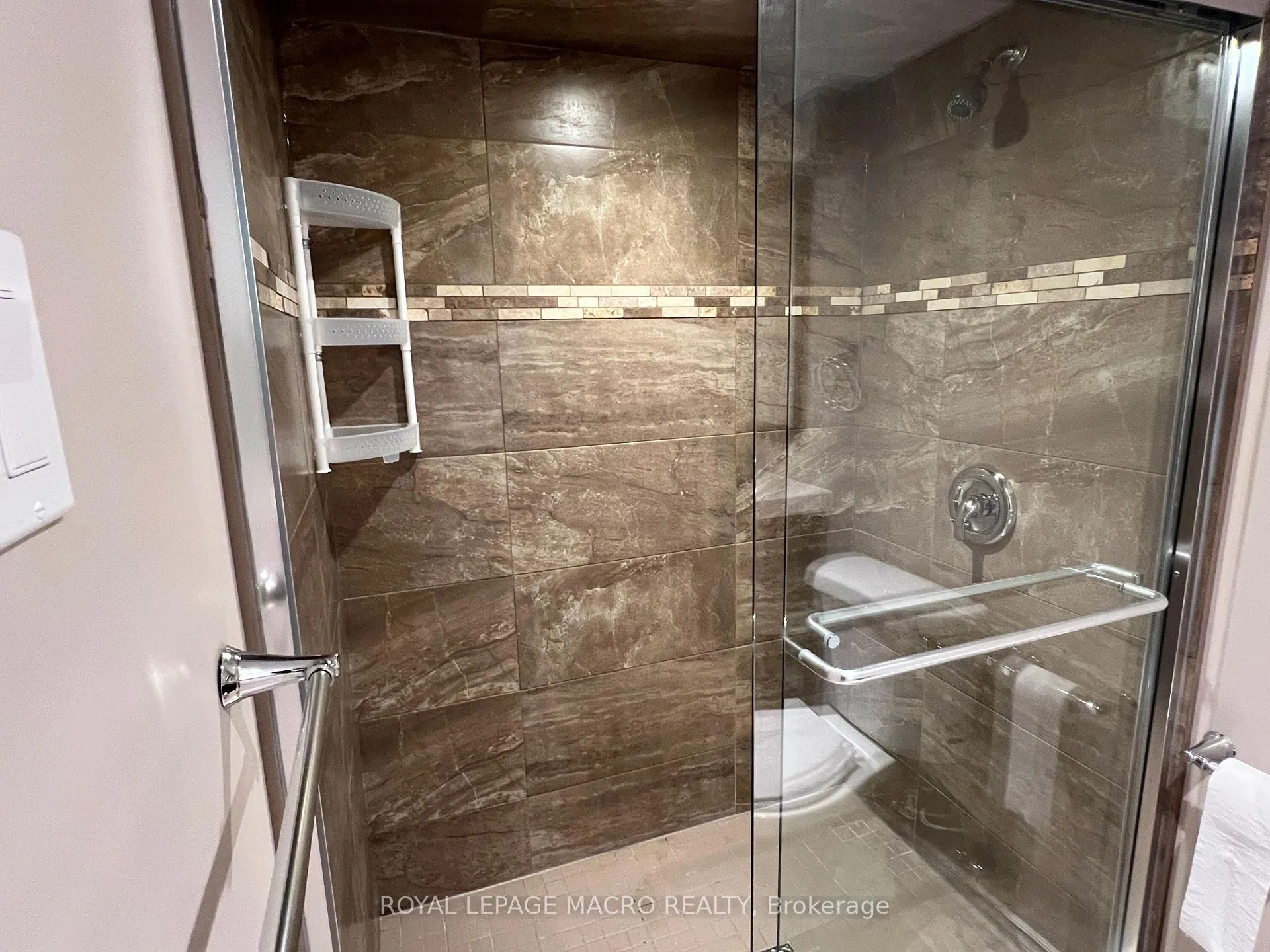 Photo 45 of 69 Bradley Avenue, Hamilton, Binbrook — HOMEH