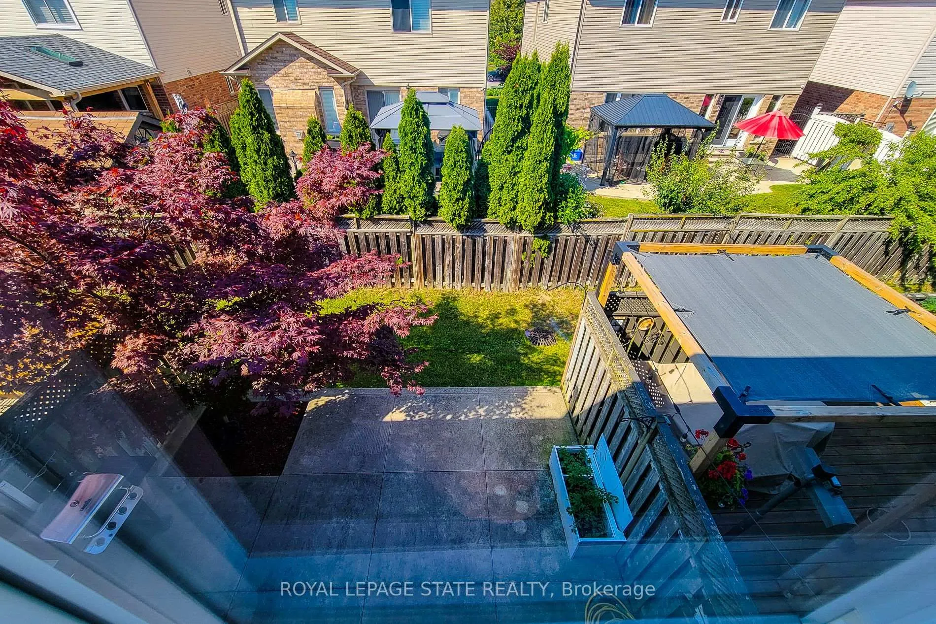 Photo 5 of 110 Marina Point Crescent, Hamilton, Winona Park — HOMEH