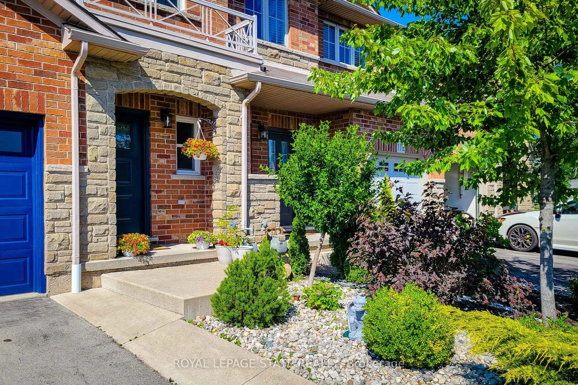 Photo 7 of 110 Marina Point Crescent, Hamilton, Winona Park — HOMEH