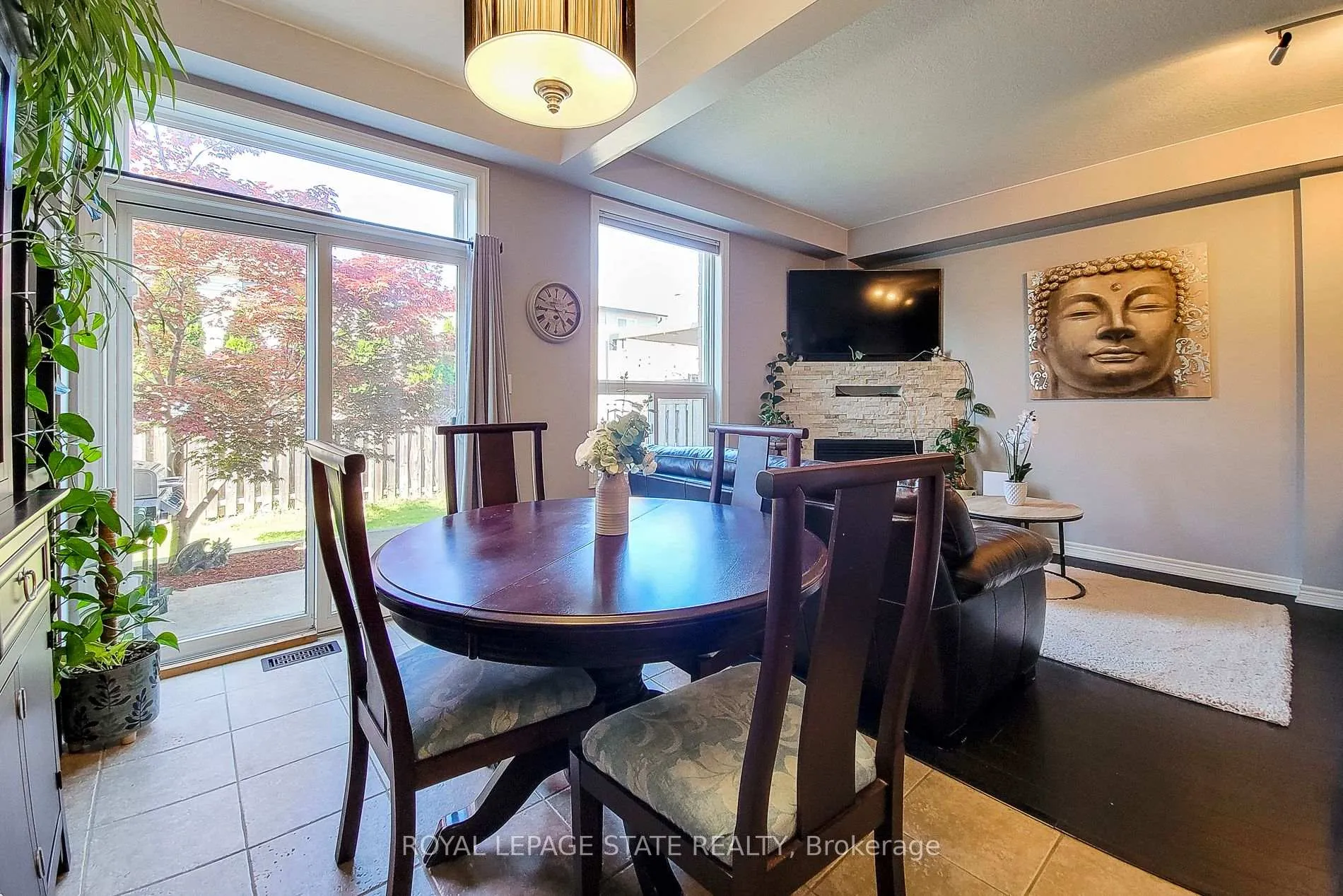 Photo 21 of 110 Marina Point Crescent, Hamilton, Winona Park — HOMEH