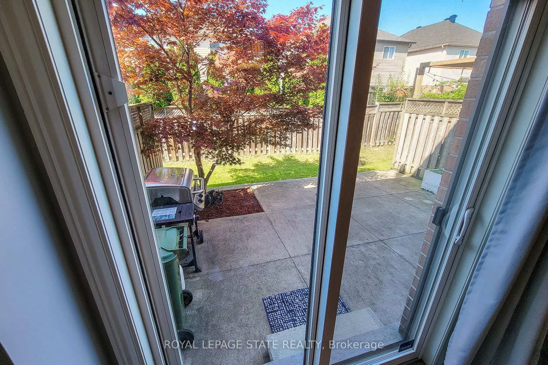 Photo 22 of 110 Marina Point Crescent, Hamilton, Winona Park — HOMEH