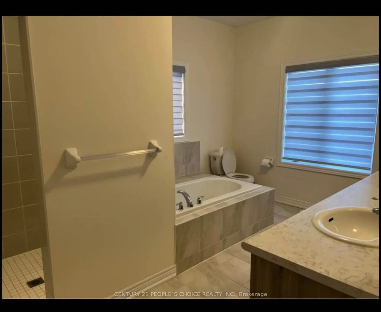 Photo 8 of Unit Upper, 55 Cobriza Crescent, Brampton, Northwest Brampton — HOMEH