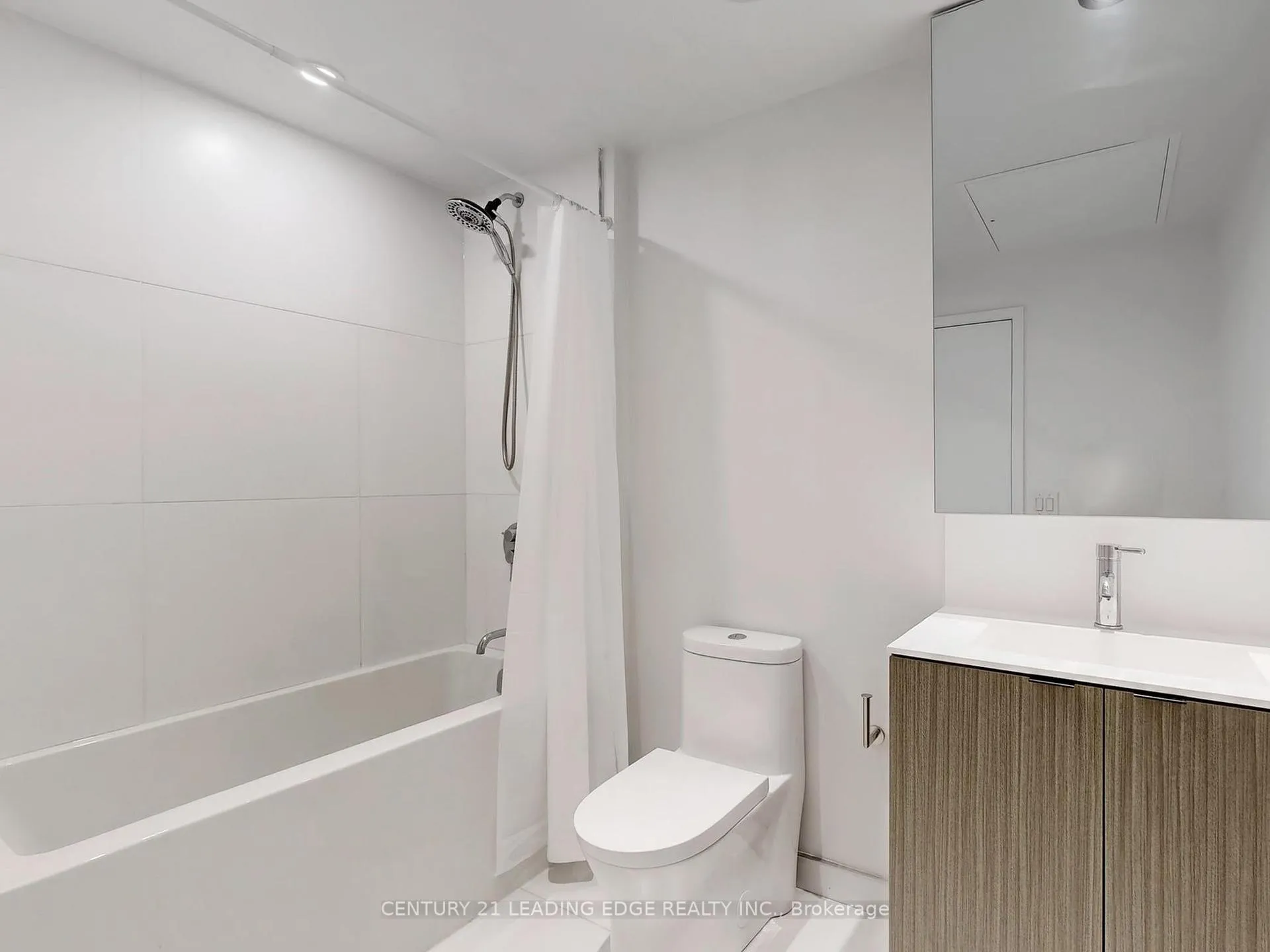 Photo 14 of Unit 2403, 20 Edward Street, Toronto, Bay Street Corridor — HOMEH