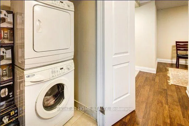 Photo 12 of Unit 1107, 30 North Park Road, Vaughan, Beverley Glen — HOMEH