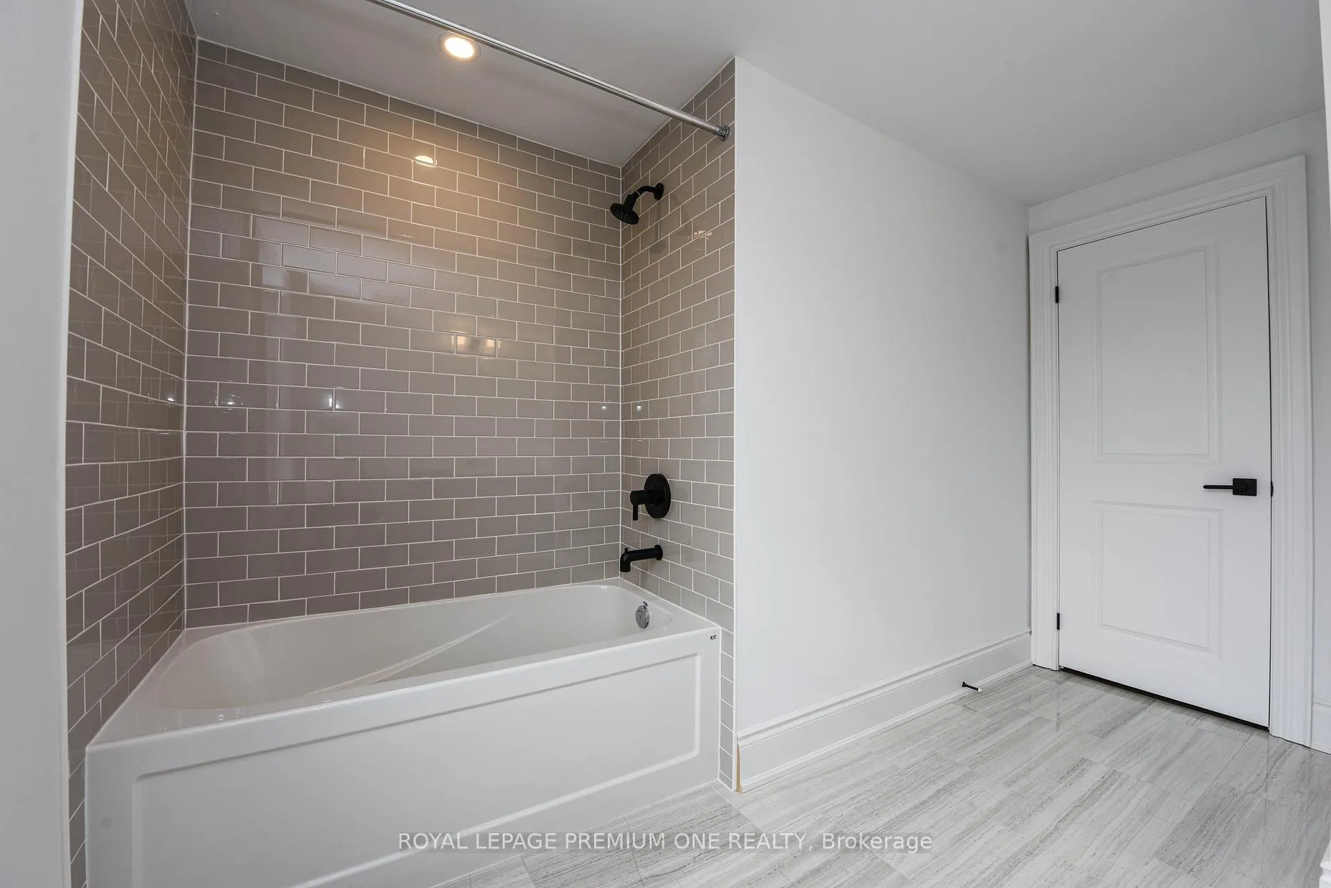 Photo 8 of Unit 66, 40 Lunar Crescent, Mississauga, Streetsville — HOMEH