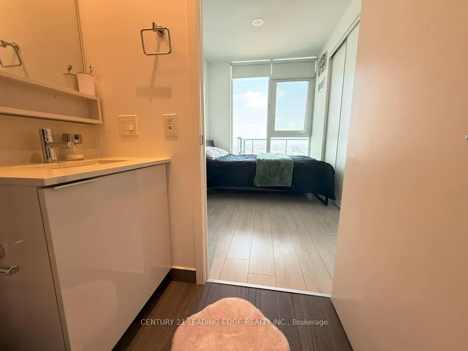 Photo 10 of Unit 5515, 950 Portage Parkway N, Vaughan, Vaughan Corporate Centre — HOMEH