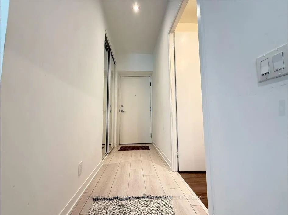 Photo 17 of Unit 5515, 950 Portage Parkway N, Vaughan, Vaughan Corporate Centre — HOMEH
