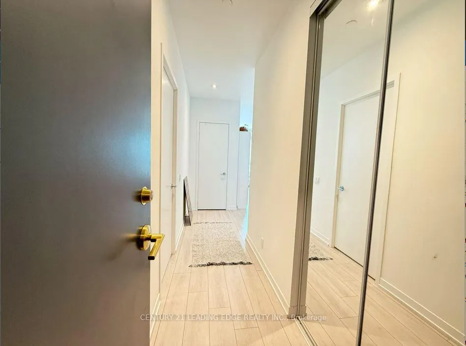 Photo 18 of Unit 5515, 950 Portage Parkway N, Vaughan, Vaughan Corporate Centre — HOMEH