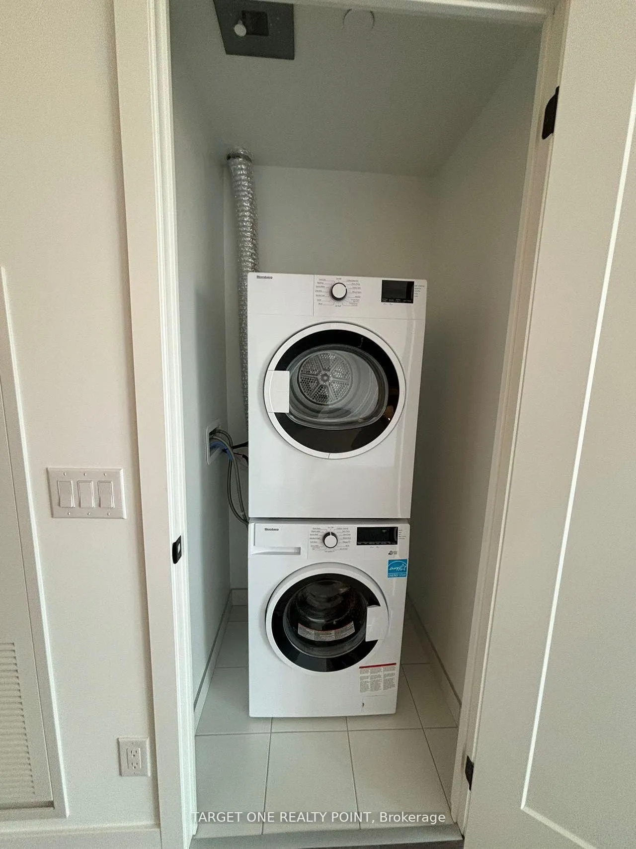 Photo 6 of Unit 601, 5 Defries Street, Toronto, Regent Park — HOMEH