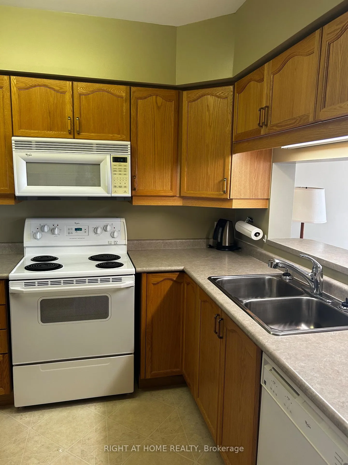 Photo 4 of Unit 507, 90 Dean Avenue, Barrie, Painswick South — HOMEH