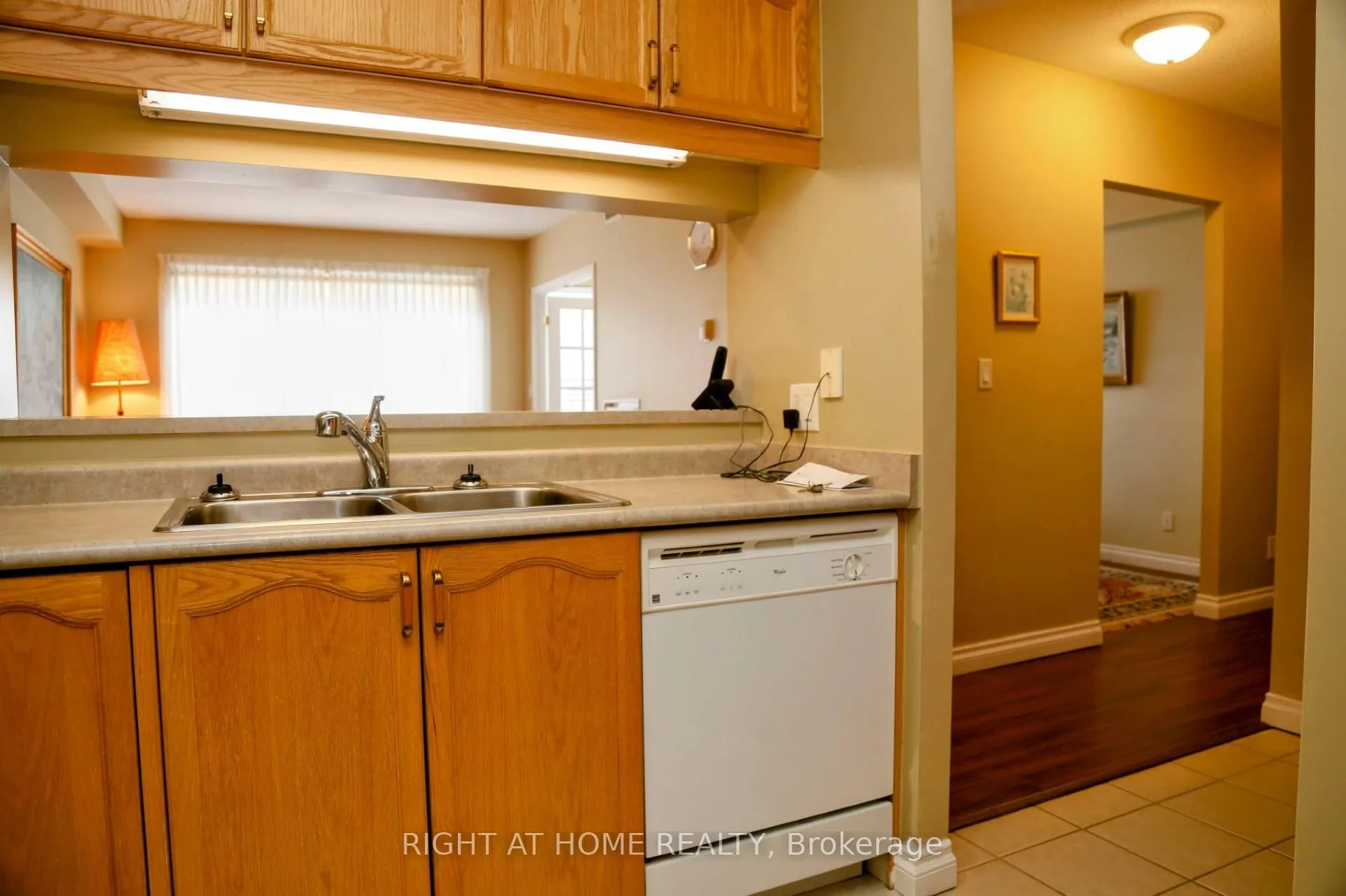 Photo 6 of Unit 507, 90 Dean Avenue, Barrie, Painswick South — HOMEH