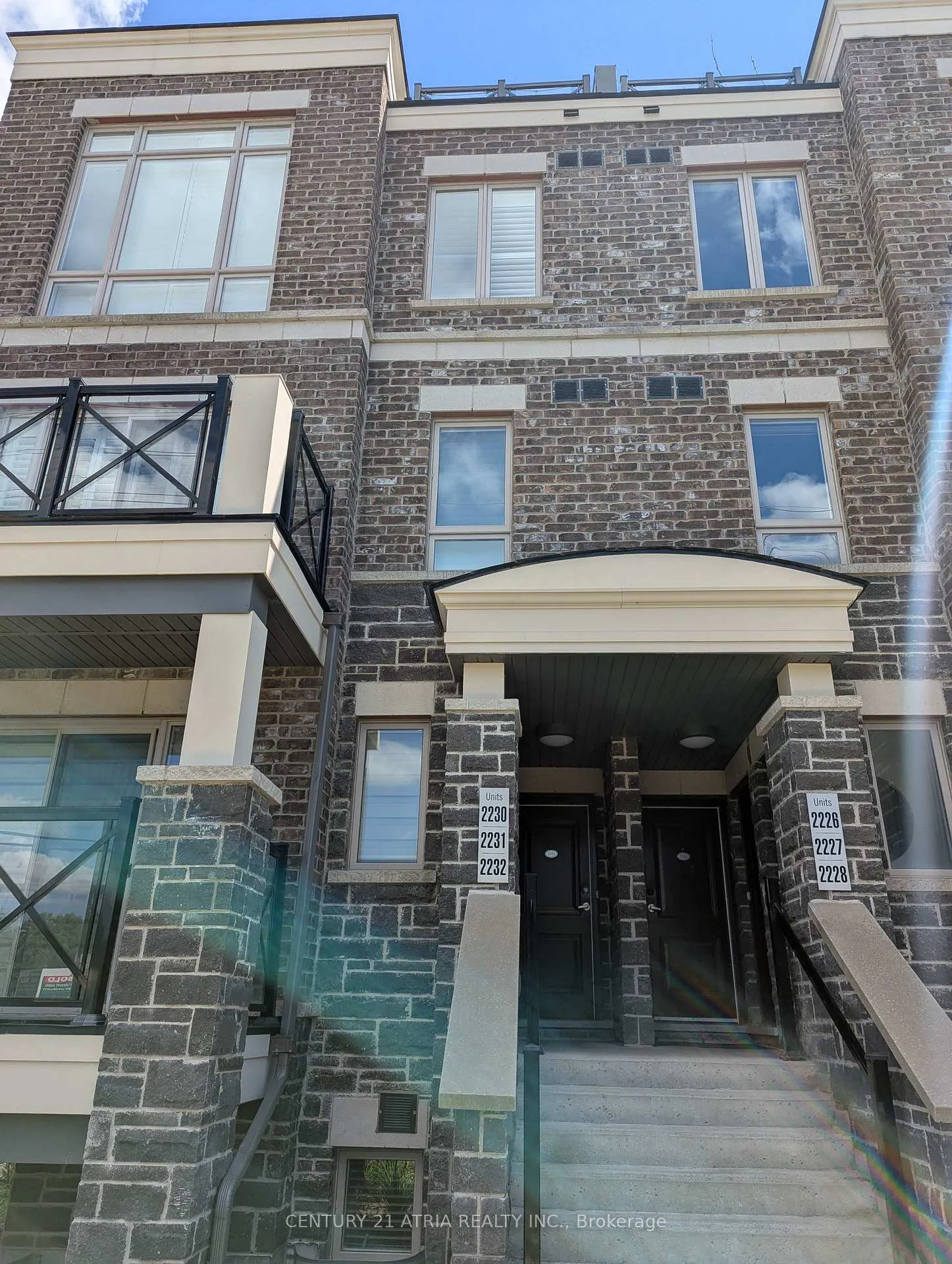 Front of Unit 2232, 10 Westmeath Lane