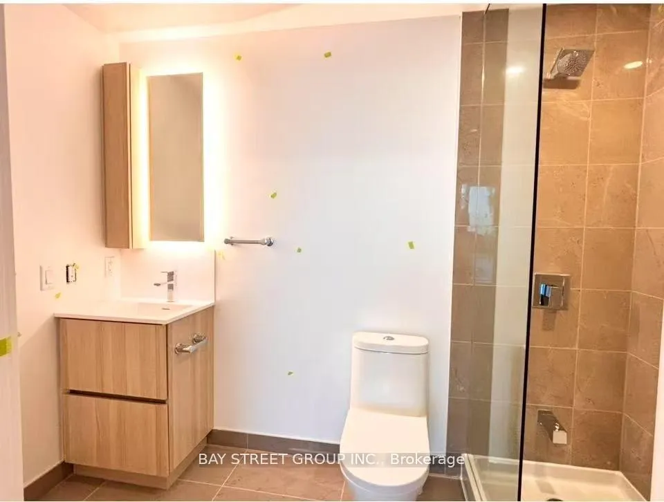 Photo 11 of Unit 503, 5 Pierview Way, Mississauga, Port Credit — HOMEH