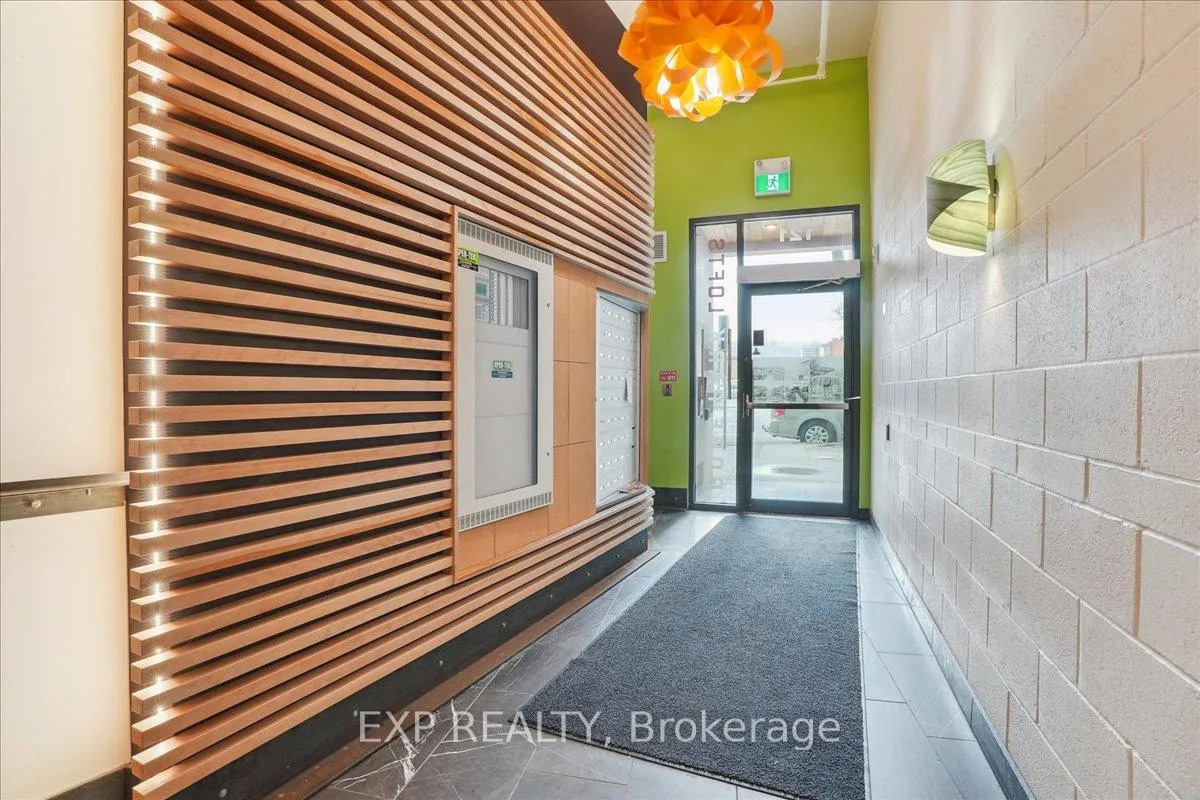 Photo 4 of Unit 105, 121 King Street E, Hamilton, Beasley — HOMEH